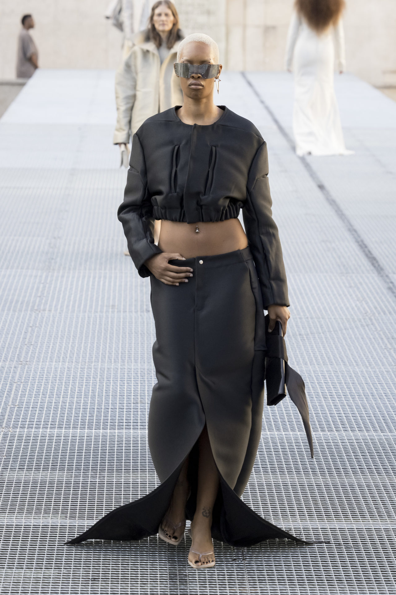RICK OWENS SPRING/SUMMER 2027: WHO IS THE MUSE NOW? Vanity Teen Model on the runway at the Rick Owens fashion show in Paris, Spring Summer 2027 Ready To Wear Fashion Week, Runway Look #024