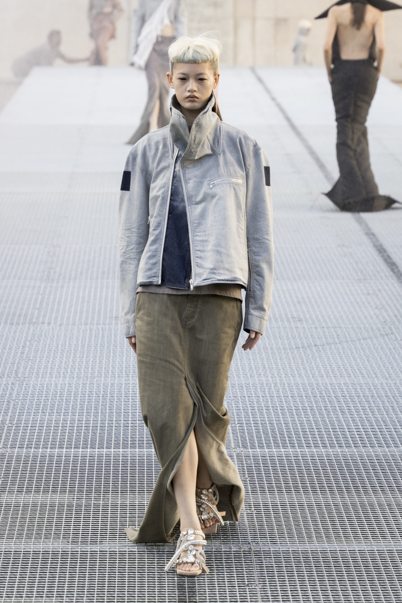 RICK OWENS SPRING/SUMMER 2027: WHO IS THE MUSE NOW? Vanity Teen Model on the runway at the Rick Owens fashion show in Paris, Spring Summer 2027 Ready To Wear Fashion Week, Runway Look #036