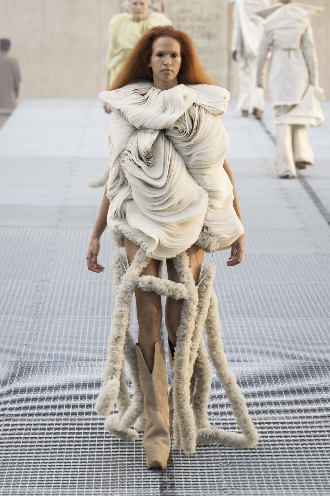 RICK OWENS SPRING/SUMMER 2027: WHO IS THE MUSE NOW? Vanity Teen Model on the runway at the Rick Owens fashion show in Paris, Spring Summer 2027 Ready To Wear Fashion Week, Runway Look #046