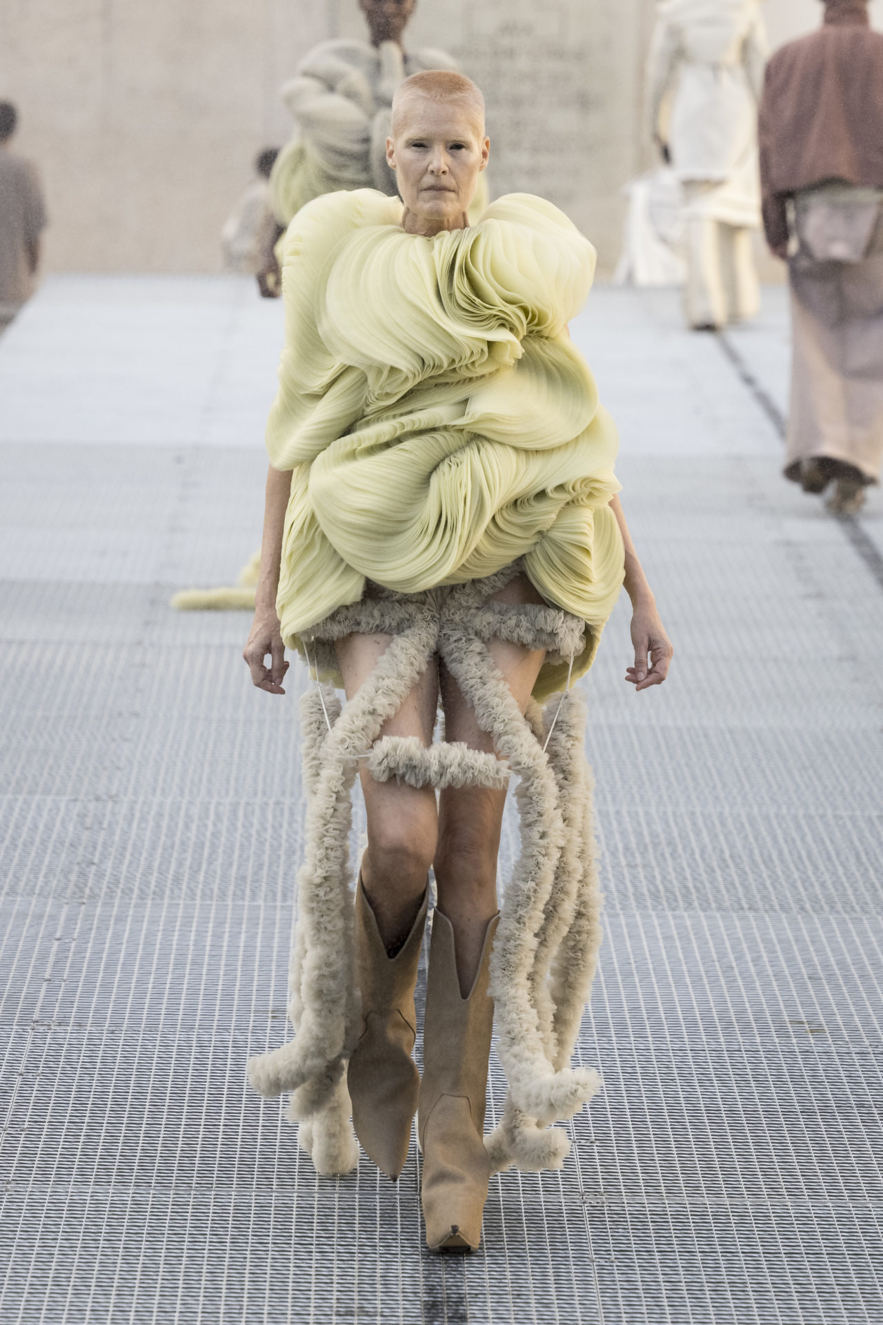 RICK OWENS SPRING/SUMMER 2027: WHO IS THE MUSE NOW? Vanity Teen Model on the runway at the Rick Owens fashion show in Paris, Spring Summer 2027 Ready To Wear Fashion Week, Runway Look #047