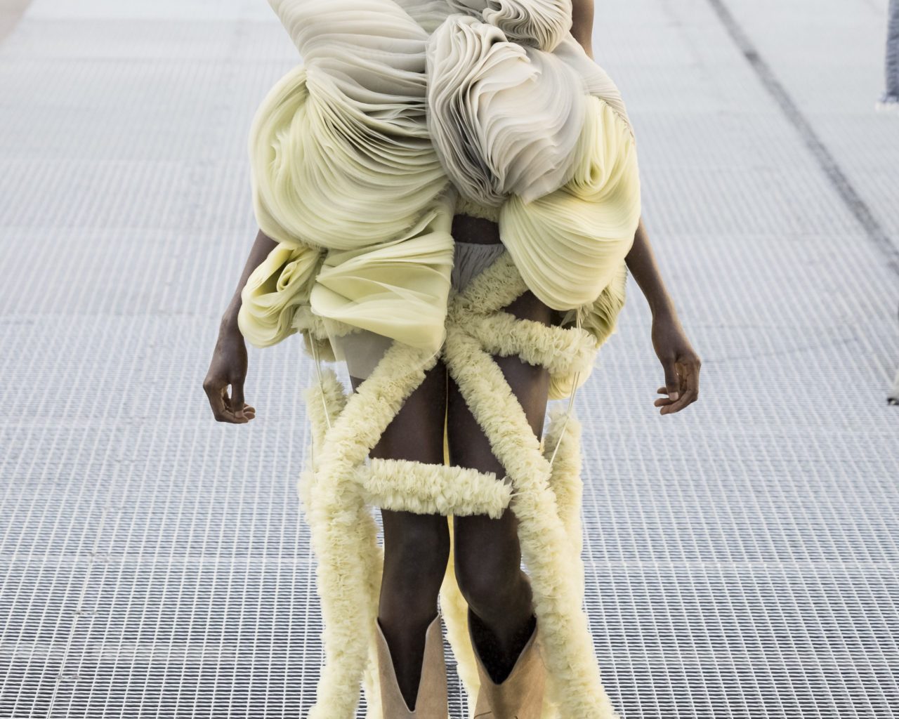 Model on the runway at the Rick Owens fashion show in Paris, Spring Summer 2027 Ready To Wear Fashion Week, Runway Look #048
