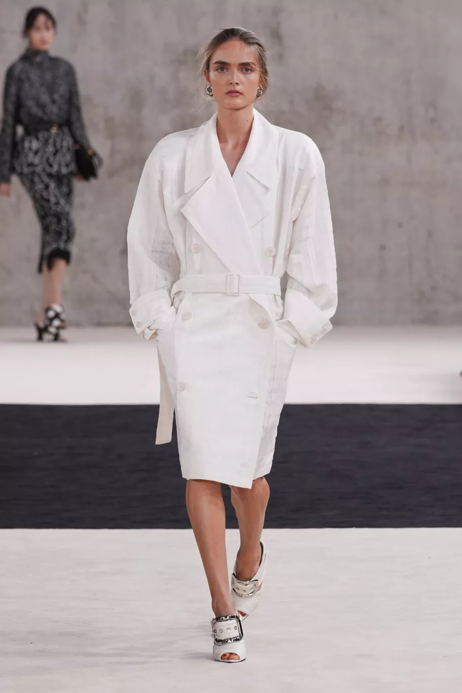 LANVIN SS27 - WHO OWNS THE GHOST? Vanity Teen LANVIN SS27 - WHO OWNS THE GHOST? LANVIN SS27 - WHO OWNS THE GHOST? Vanity Teen