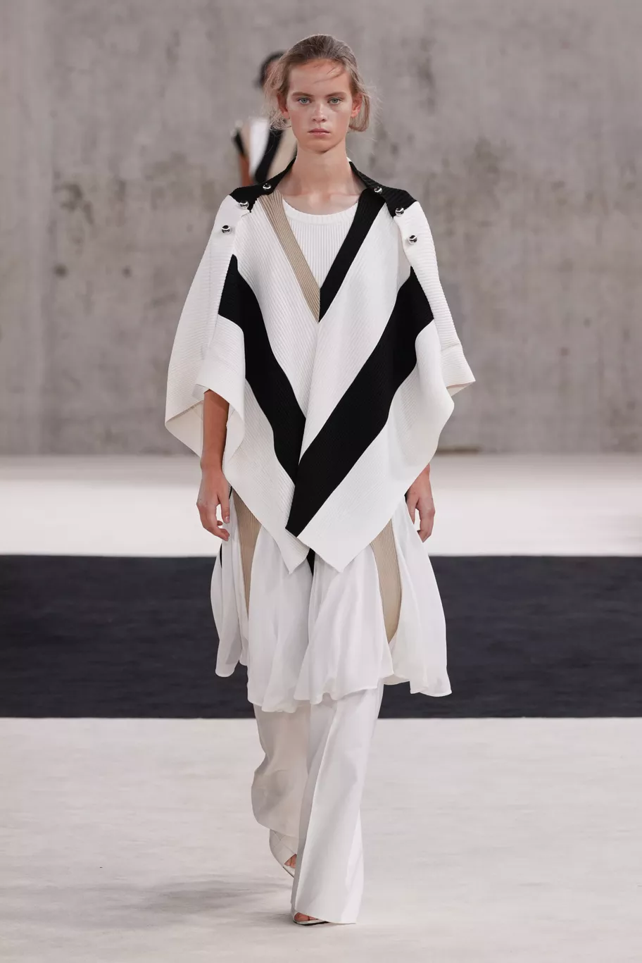 LANVIN SS27 - WHO OWNS THE GHOST? Vanity Teen LANVIN SS27 - WHO OWNS THE GHOST? LANVIN SS27 - WHO OWNS THE GHOST? Vanity Teen