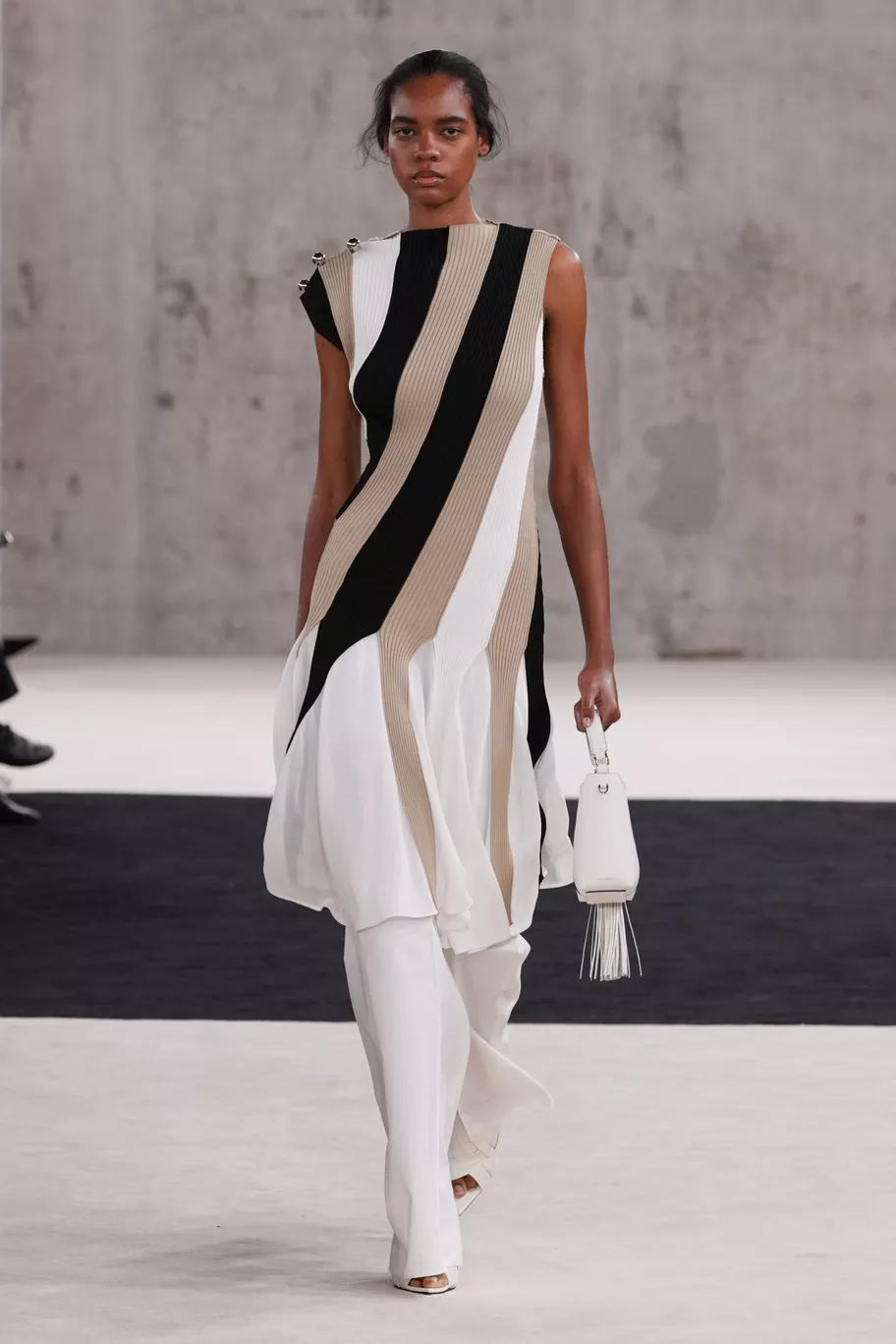 LANVIN SS27 - WHO OWNS THE GHOST? Vanity Teen LANVIN SS27 - WHO OWNS THE GHOST? LANVIN SS27 - WHO OWNS THE GHOST? Vanity Teen