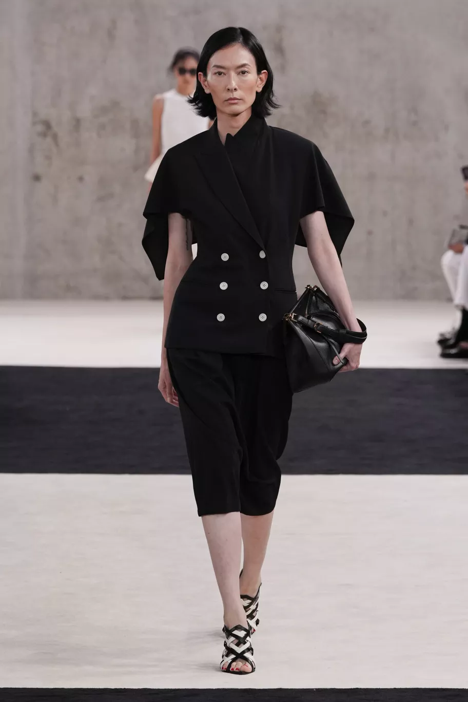 LANVIN SS27 - WHO OWNS THE GHOST? Vanity Teen LANVIN SS27 - WHO OWNS THE GHOST? LANVIN SS27 - WHO OWNS THE GHOST? Vanity Teen