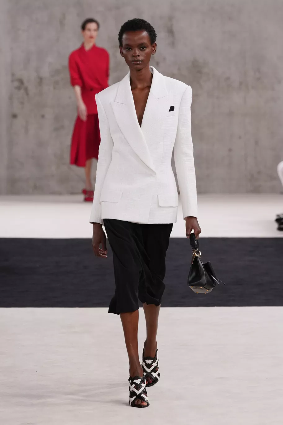 LANVIN SS27 - WHO OWNS THE GHOST? Vanity Teen LANVIN SS27 - WHO OWNS THE GHOST? LANVIN SS27 - WHO OWNS THE GHOST? Vanity Teen