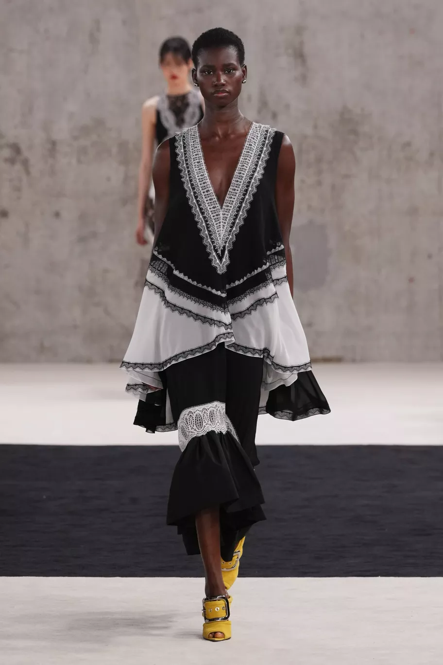 LANVIN SS27 - WHO OWNS THE GHOST? Vanity Teen LANVIN SS27 - WHO OWNS THE GHOST? LANVIN SS27 - WHO OWNS THE GHOST? Vanity Teen