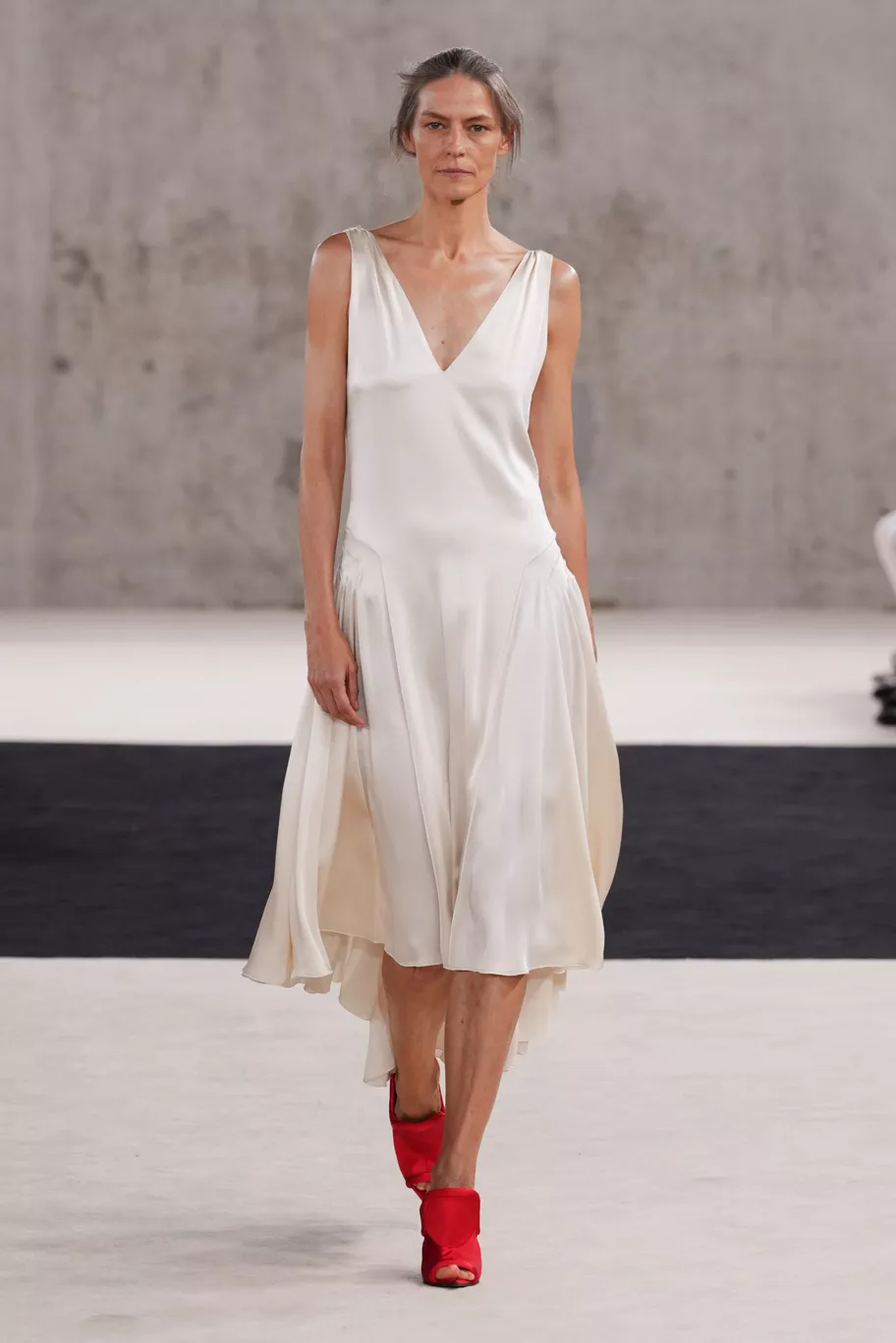 LANVIN SS27 - WHO OWNS THE GHOST? Vanity Teen LANVIN SS27 - WHO OWNS THE GHOST? LANVIN SS27 - WHO OWNS THE GHOST? Vanity Teen