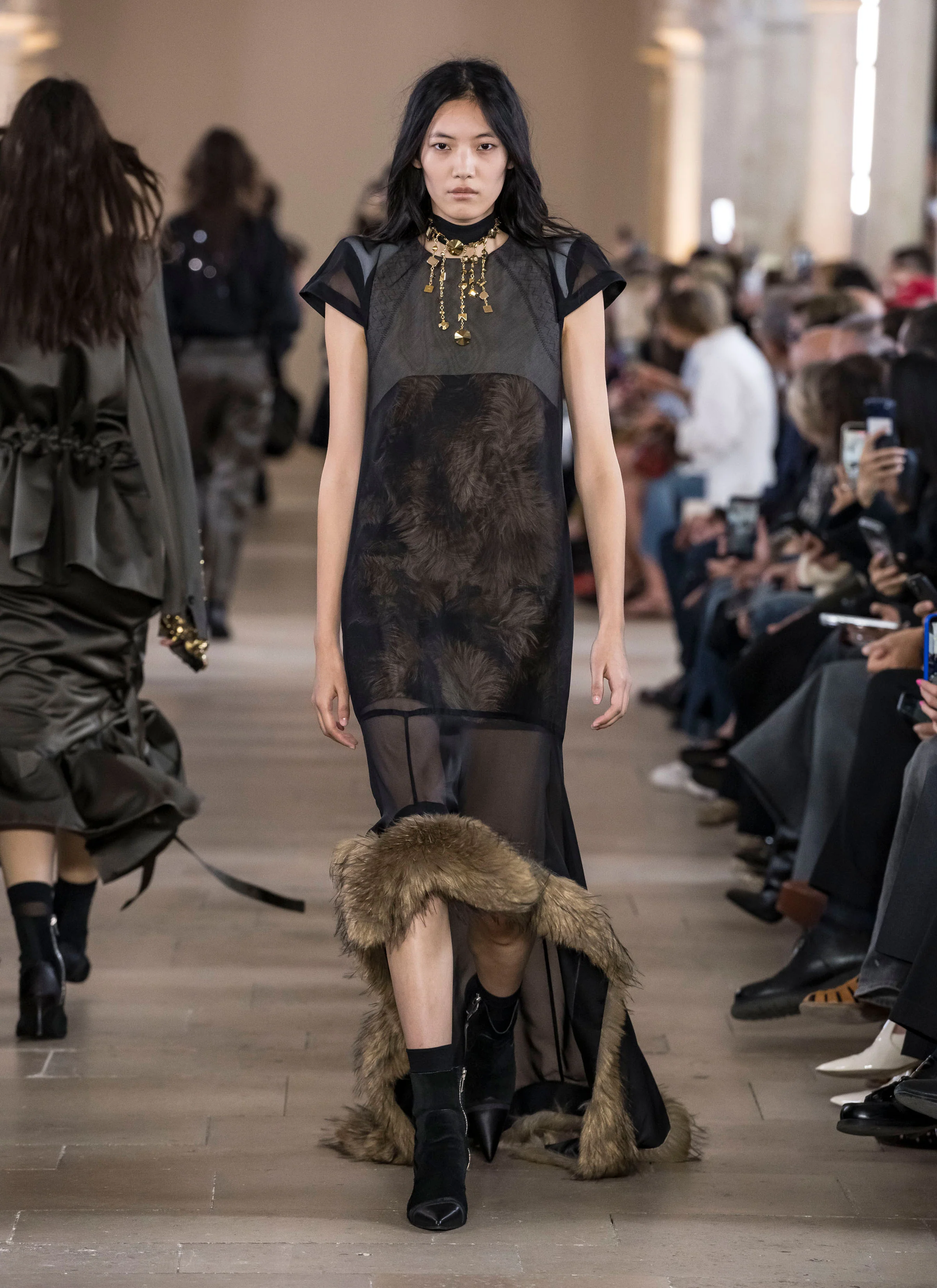 SACAI SPRING/SUMMER 2027: SACAI AGAINST SACAI Vanity Teen SACAI SPRING/SUMMER 2027: SACAI AGAINST SACAI SACAI SPRING/SUMMER 2027: SACAI AGAINST SACAI Vanity Teen