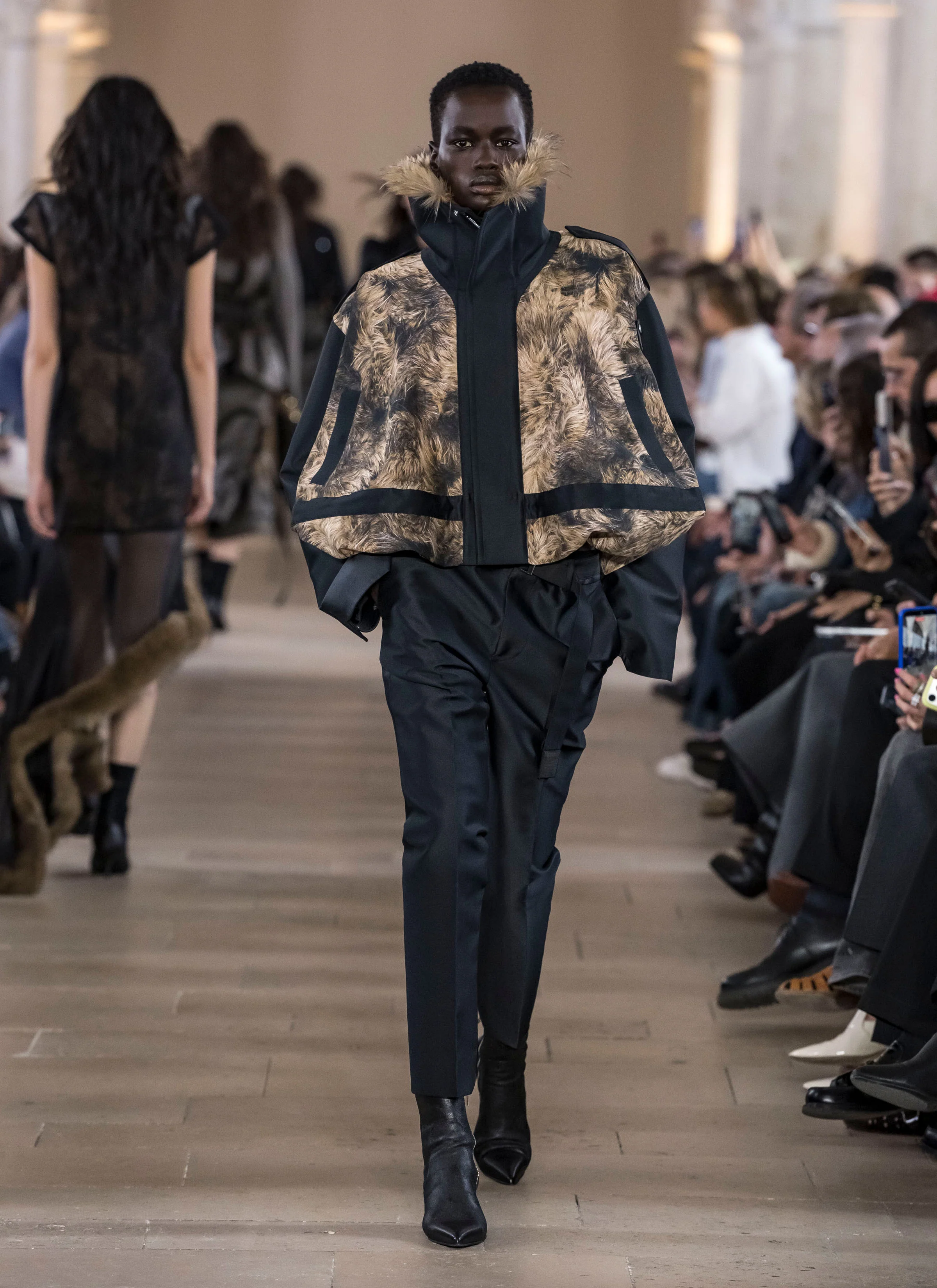 SACAI SPRING/SUMMER 2027: SACAI AGAINST SACAI Vanity Teen SACAI SPRING/SUMMER 2027: SACAI AGAINST SACAI SACAI SPRING/SUMMER 2027: SACAI AGAINST SACAI Vanity Teen