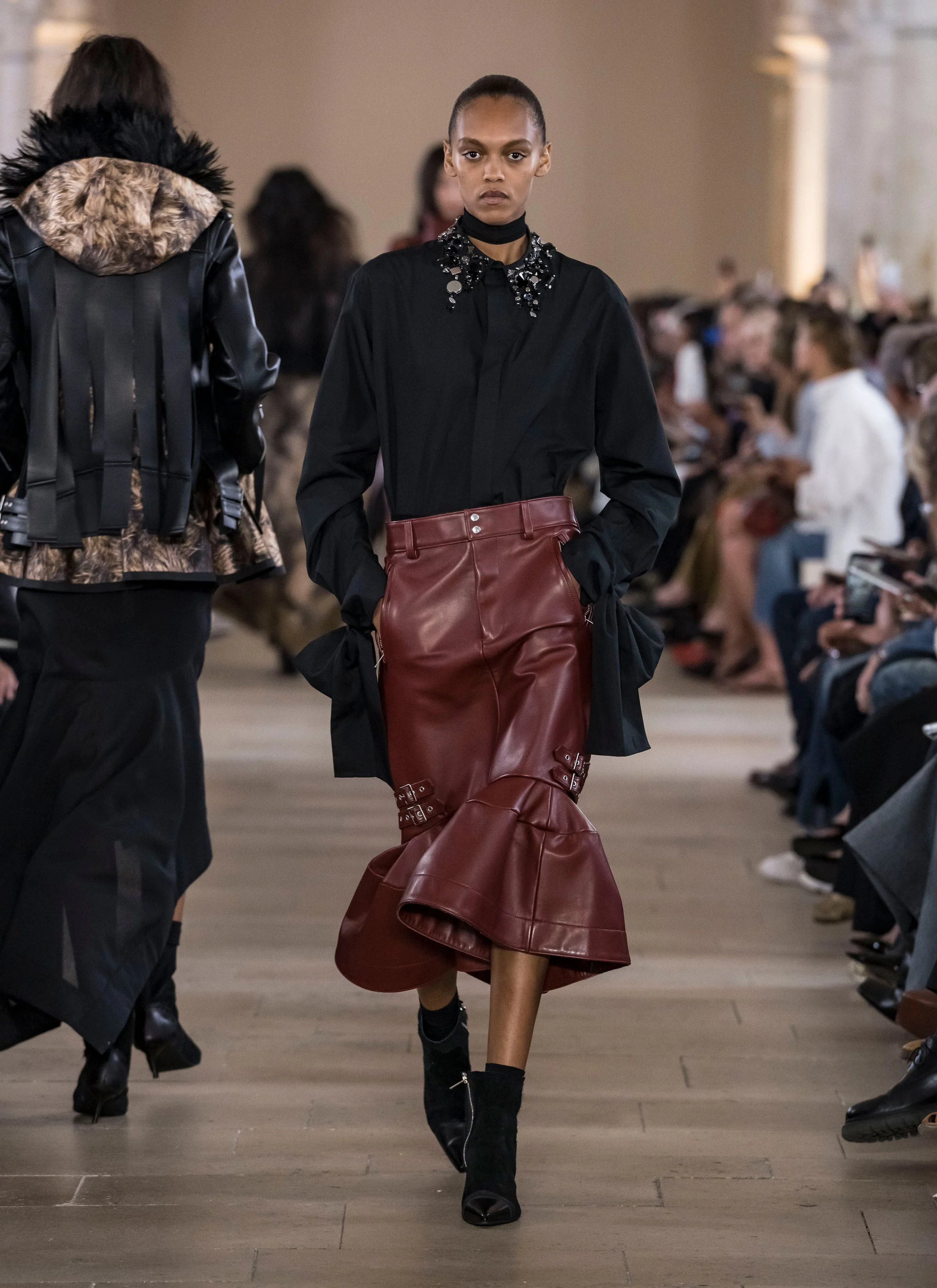 SACAI SPRING/SUMMER 2027: SACAI AGAINST SACAI Vanity Teen SACAI SPRING/SUMMER 2027: SACAI AGAINST SACAI SACAI SPRING/SUMMER 2027: SACAI AGAINST SACAI Vanity Teen