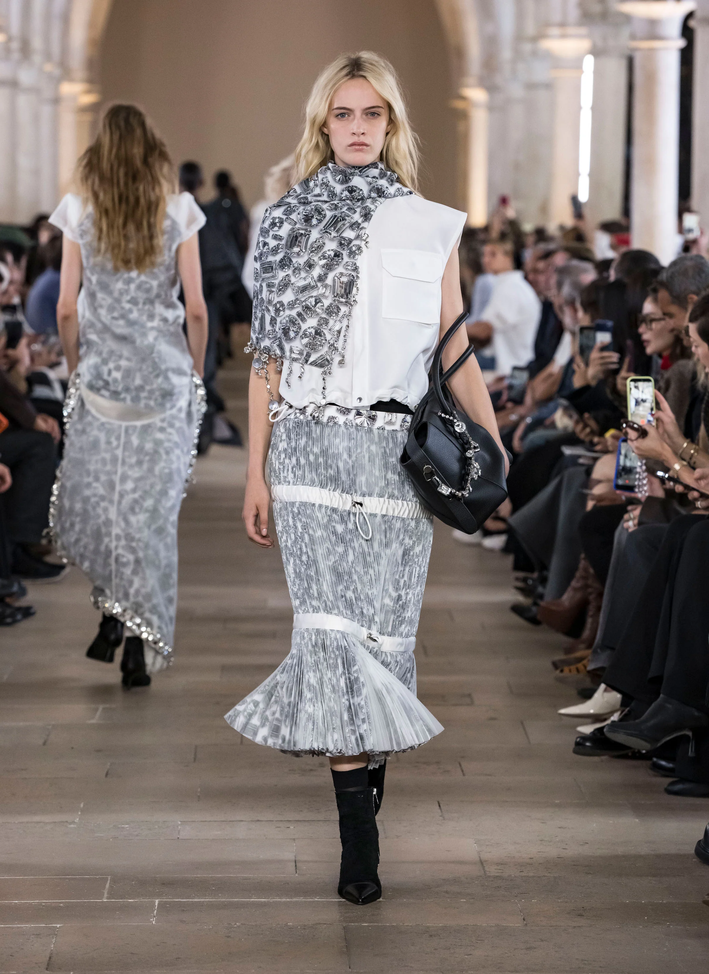 SACAI SPRING/SUMMER 2027: SACAI AGAINST SACAI Vanity Teen SACAI SPRING/SUMMER 2027: SACAI AGAINST SACAI SACAI SPRING/SUMMER 2027: SACAI AGAINST SACAI Vanity Teen