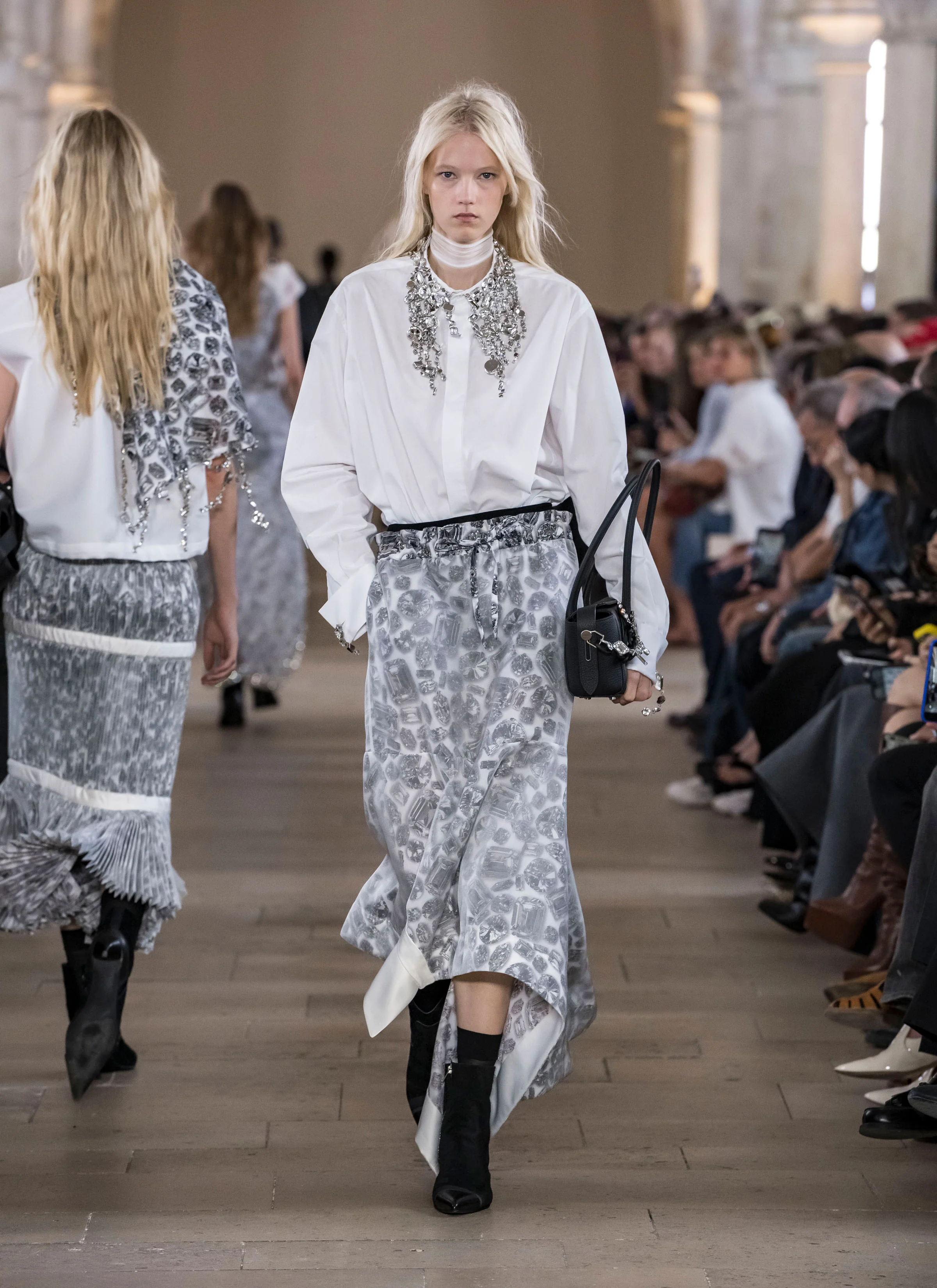 SACAI SPRING/SUMMER 2027: SACAI AGAINST SACAI Vanity Teen SACAI SPRING/SUMMER 2027: SACAI AGAINST SACAI SACAI SPRING/SUMMER 2027: SACAI AGAINST SACAI Vanity Teen