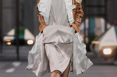 Louis Vuitton Spring Summer 27: The Future Has Lost Its Weight Louis Vuitton Spring Summer 27: The Future Has Lost Its Weight Vanity Teen