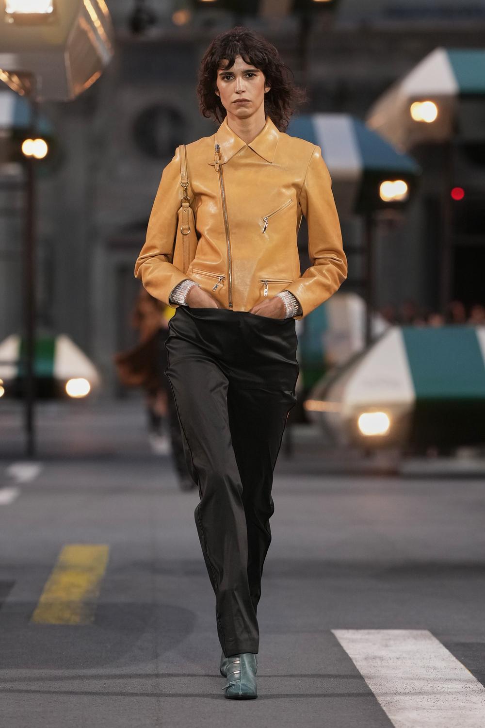 Louis Vuitton Spring Summer 27: The Future Has Lost Its Weight Vanity Teen Louis Vuitton Spring Summer 27: The Future Has Lost Its Weight Louis Vuitton Spring Summer 27: The Future Has Lost Its Weight Vanity Teen