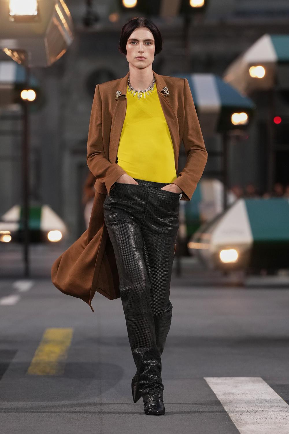 Louis Vuitton Spring Summer 27: The Future Has Lost Its Weight Vanity Teen Louis Vuitton Spring Summer 27: The Future Has Lost Its Weight Louis Vuitton Spring Summer 27: The Future Has Lost Its Weight Vanity Teen