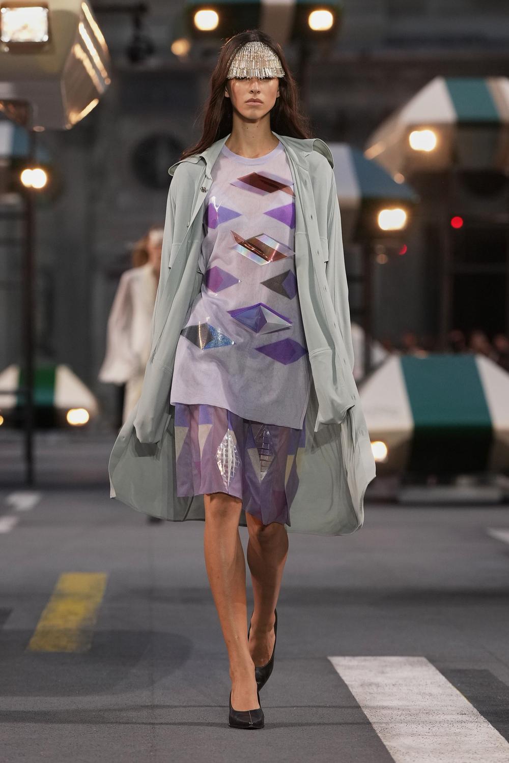 Louis Vuitton Spring Summer 27: The Future Has Lost Its Weight Vanity Teen Louis Vuitton Spring Summer 27: The Future Has Lost Its Weight Louis Vuitton Spring Summer 27: The Future Has Lost Its Weight Vanity Teen