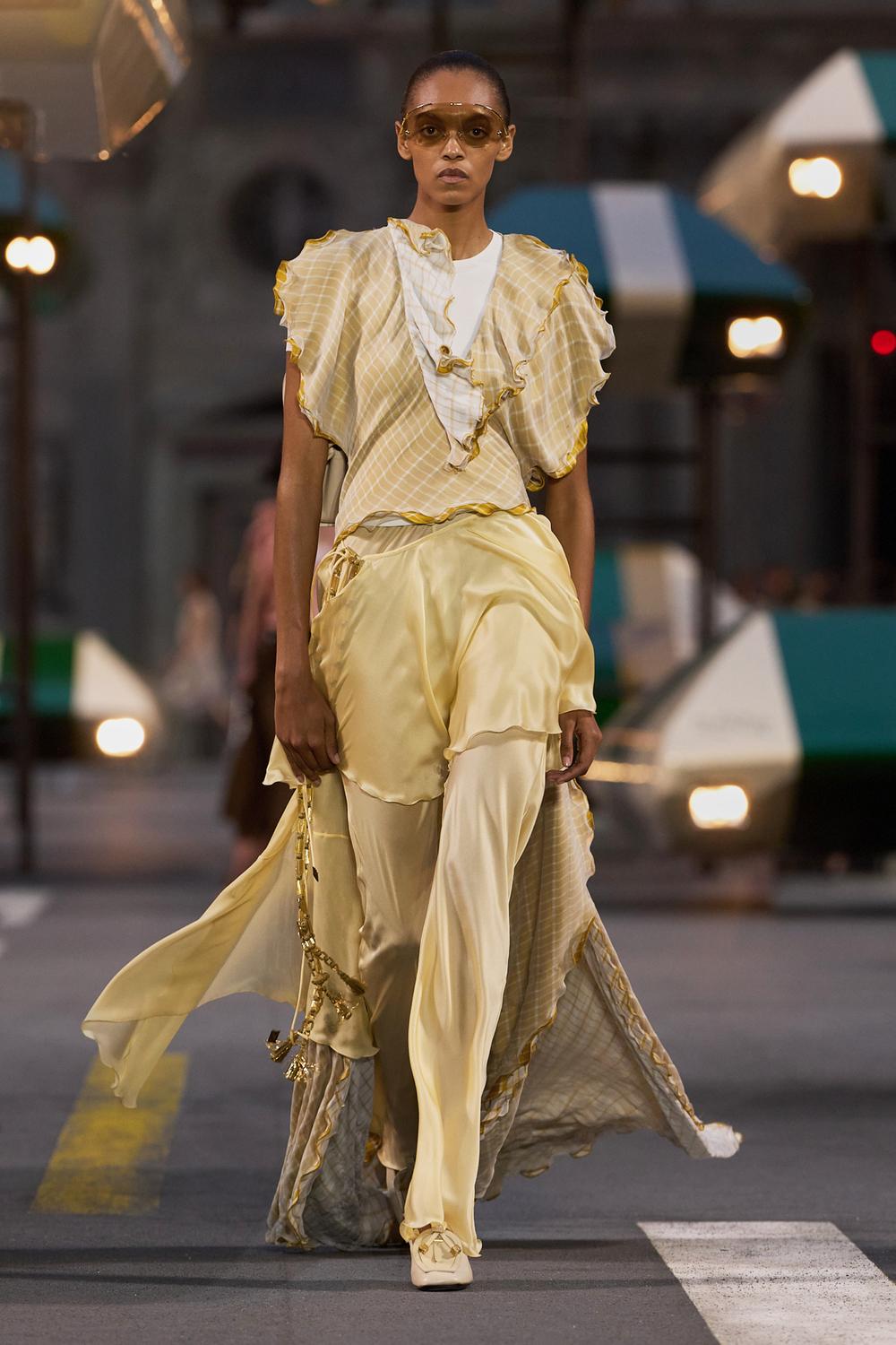 Louis Vuitton Spring Summer 27: The Future Has Lost Its Weight Vanity Teen Louis Vuitton Spring Summer 27: The Future Has Lost Its Weight Louis Vuitton Spring Summer 27: The Future Has Lost Its Weight Vanity Teen