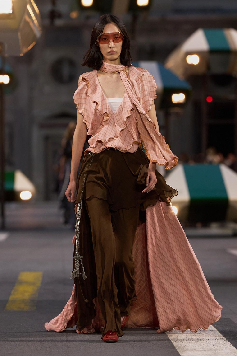 Louis Vuitton Spring Summer 27: The Future Has Lost Its Weight Vanity Teen Louis Vuitton Spring Summer 27: The Future Has Lost Its Weight Louis Vuitton Spring Summer 27: The Future Has Lost Its Weight Vanity Teen