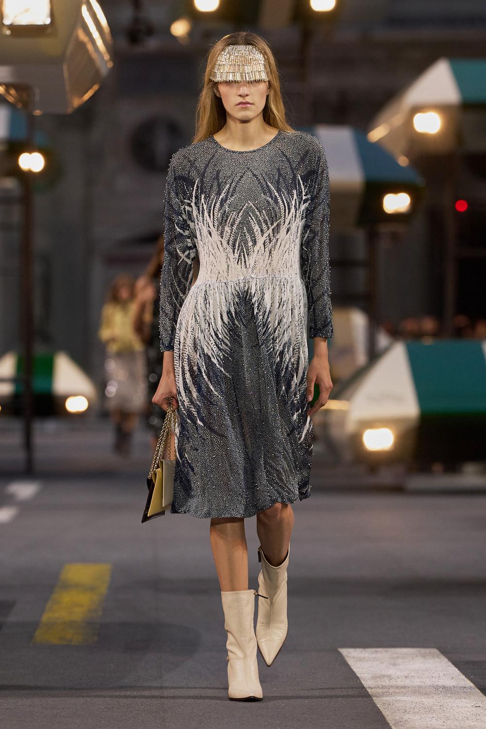 Louis Vuitton Spring Summer 27: The Future Has Lost Its Weight Vanity Teen Louis Vuitton Spring Summer 27: The Future Has Lost Its Weight Louis Vuitton Spring Summer 27: The Future Has Lost Its Weight Vanity Teen
