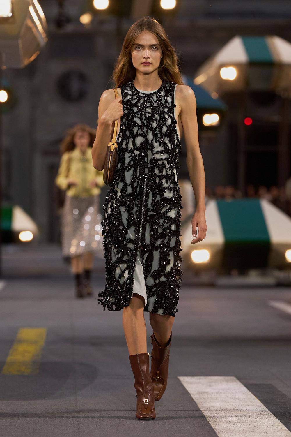 Louis Vuitton Spring Summer 27: The Future Has Lost Its Weight Vanity Teen Louis Vuitton Spring Summer 27: The Future Has Lost Its Weight Louis Vuitton Spring Summer 27: The Future Has Lost Its Weight Vanity Teen