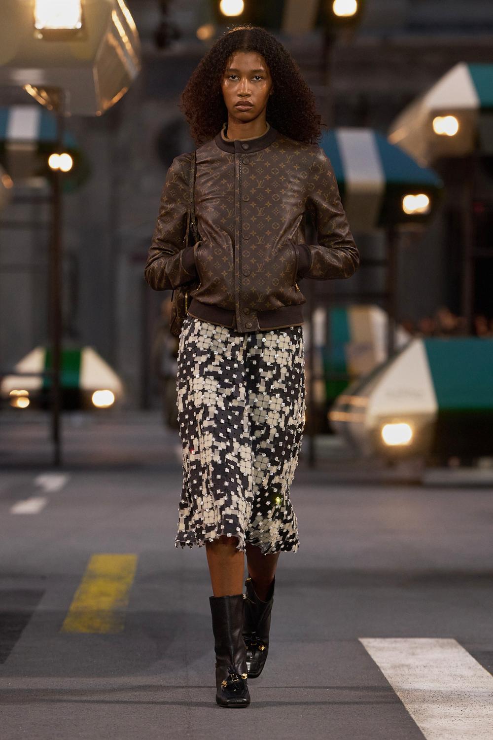 Louis Vuitton Spring Summer 27: The Future Has Lost Its Weight Vanity Teen Louis Vuitton Spring Summer 27: The Future Has Lost Its Weight Louis Vuitton Spring Summer 27: The Future Has Lost Its Weight Vanity Teen