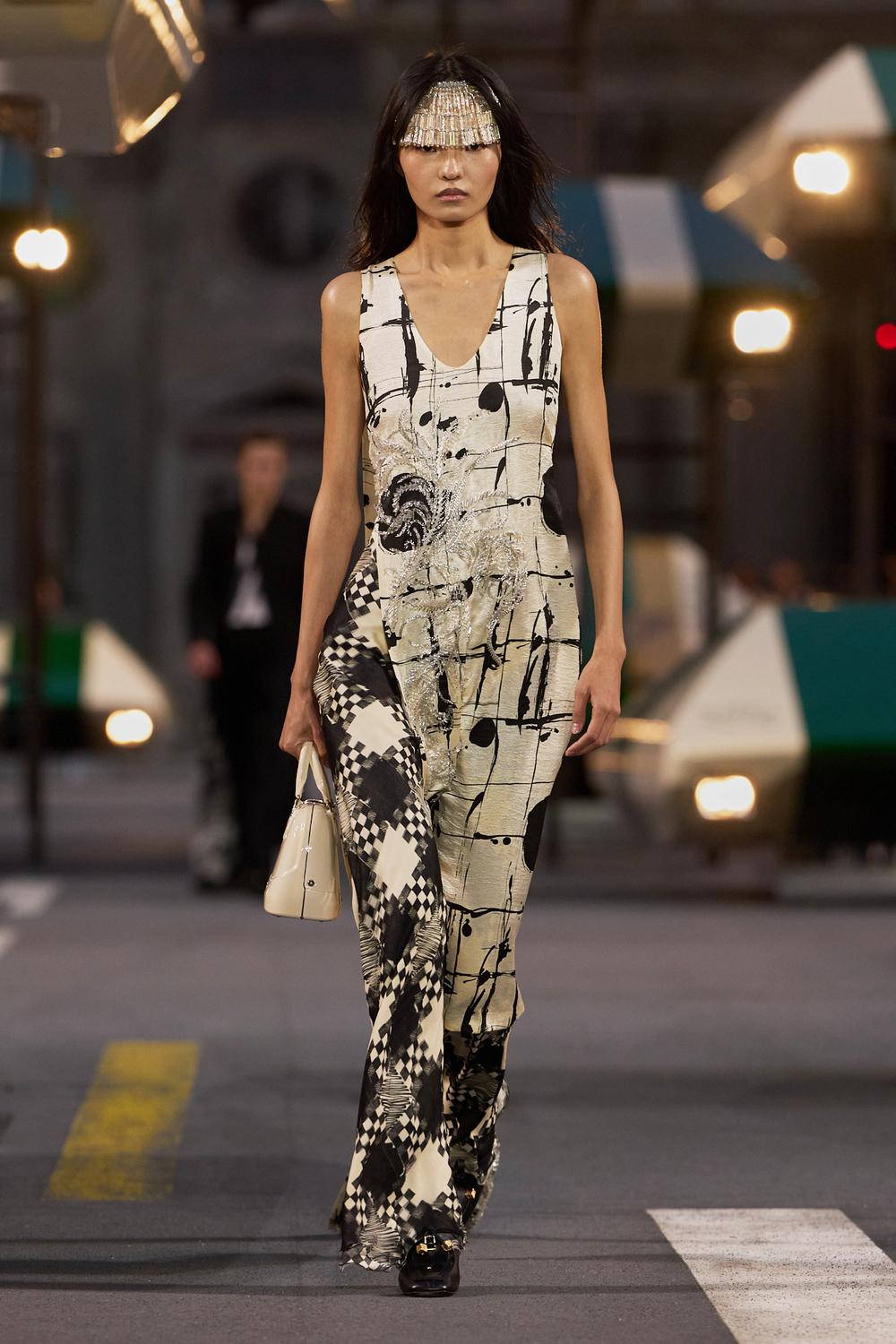 Louis Vuitton Spring Summer 27: The Future Has Lost Its Weight Vanity Teen Louis Vuitton Spring Summer 27: The Future Has Lost Its Weight Louis Vuitton Spring Summer 27: The Future Has Lost Its Weight Vanity Teen
