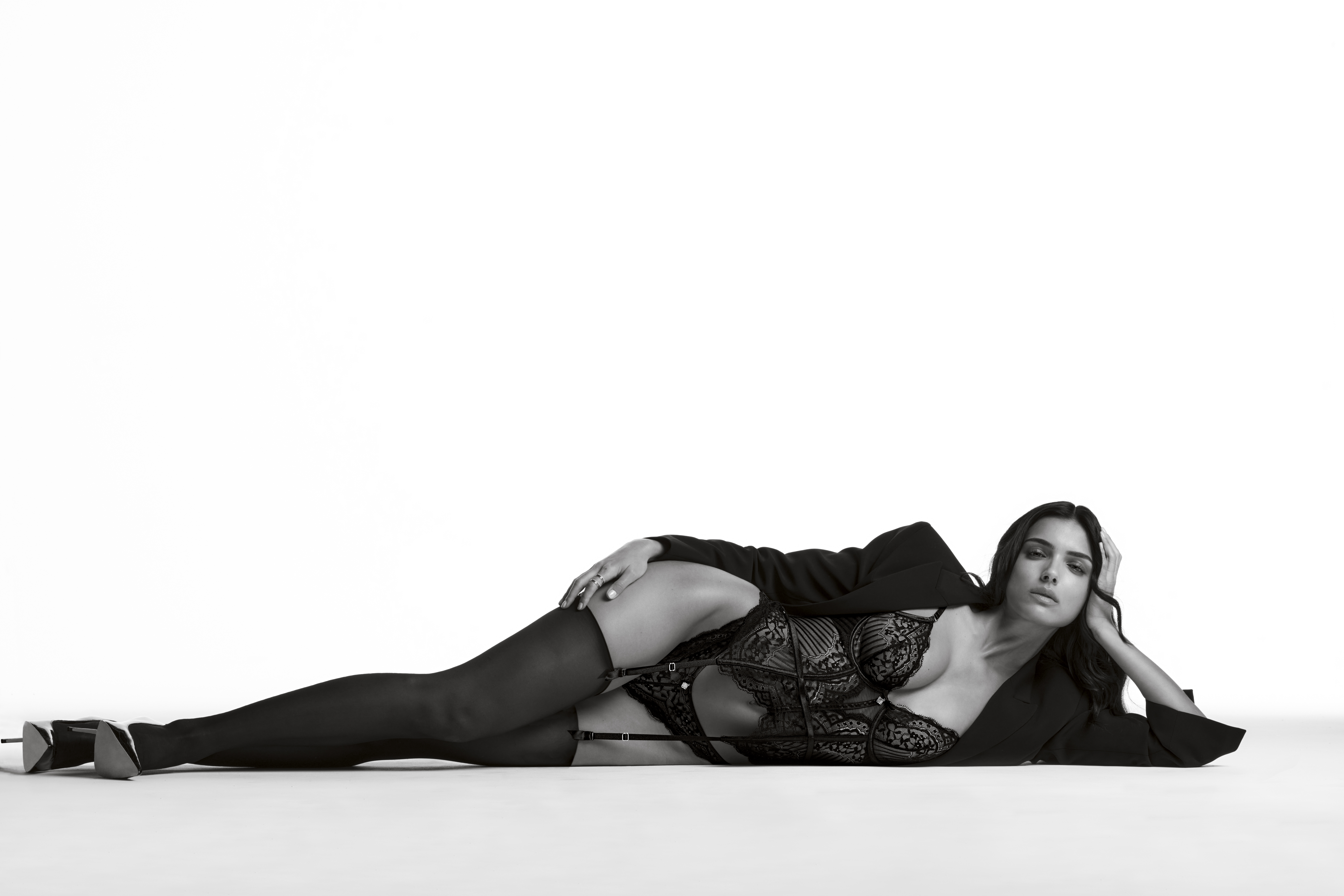TOO PRETTY TO STAY UNDERNEATH: AUBADE’S LINGERIE GOES OUT Vanity Teen TOO PRETTY TO STAY UNDERNEATH: AUBADE’S LINGERIE GOES OUT TOO PRETTY TO STAY UNDERNEATH: AUBADE’S LINGERIE GOES OUT Vanity Teen
