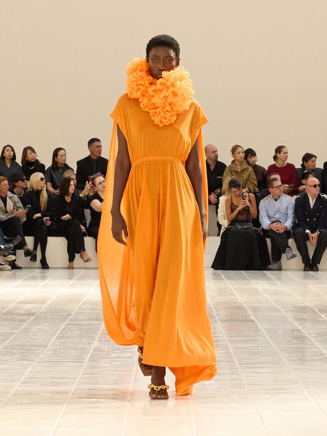 Balenciaga SS27: A Softer Balenciaga, Ready or Not Vanity Teen Balenicaga SS27