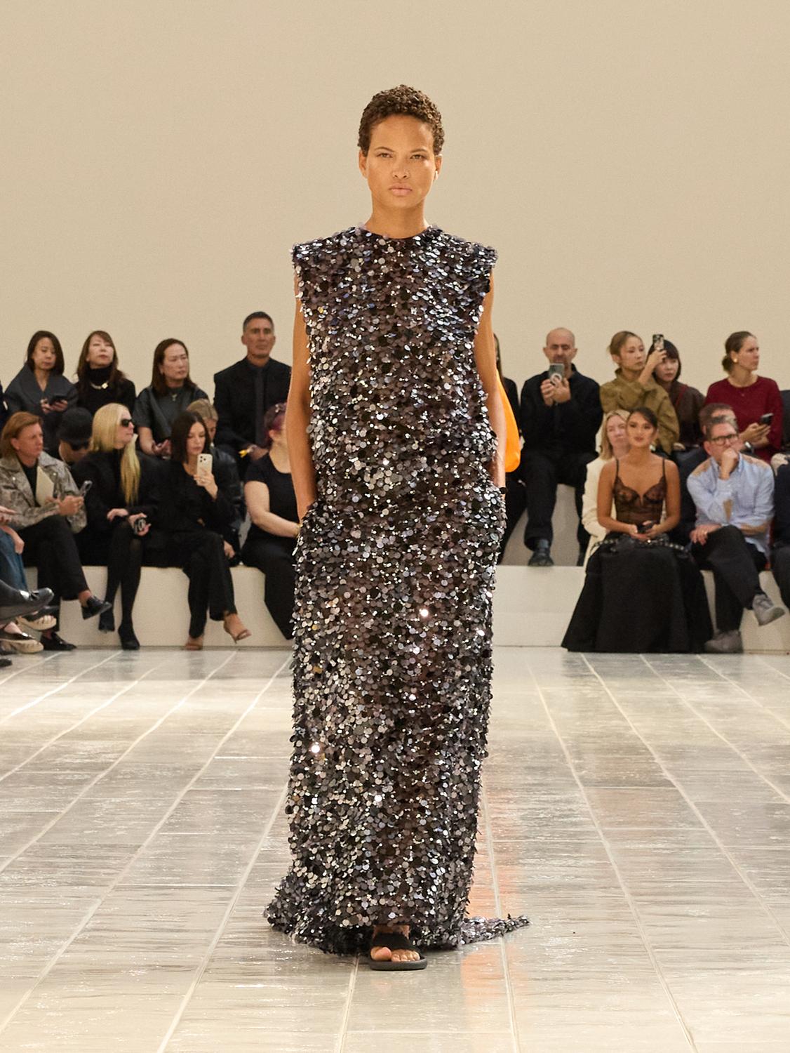Balenciaga SS27: A Softer Balenciaga, Ready or Not Vanity Teen Balenicaga SS27