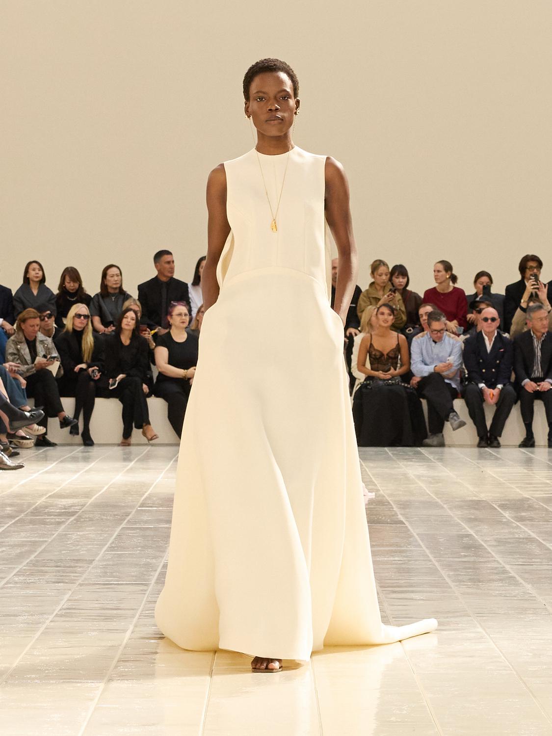 Balenciaga SS27: A Softer Balenciaga, Ready or Not Vanity Teen Balenicaga SS27