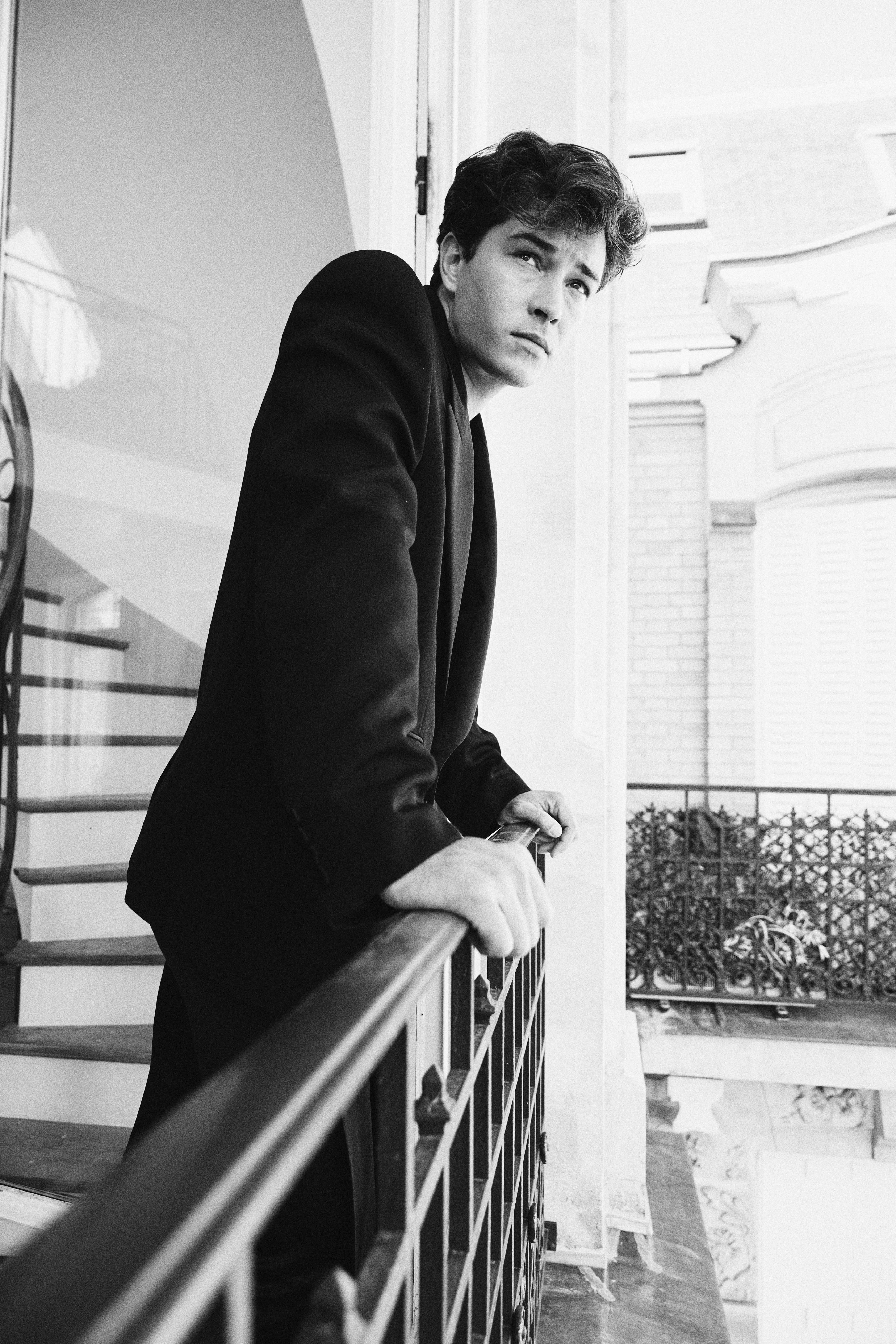 FRANCISCO LACHOWSKI - THE ICON COMES HOME Vanity Teen FRANCISCO LACHOWSKI - THE ICON COMES HOME FRANCISCO LACHOWSKI - THE ICON COMES HOME Vanity Teen