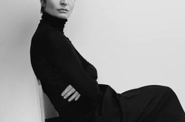 Veronica Leoni Exits Calvin Klein. Minimalism, Maximum Confusion Veronica Leoni Exits Calvin Klein. Minimalism, Maximum Confusion Vanity Teen