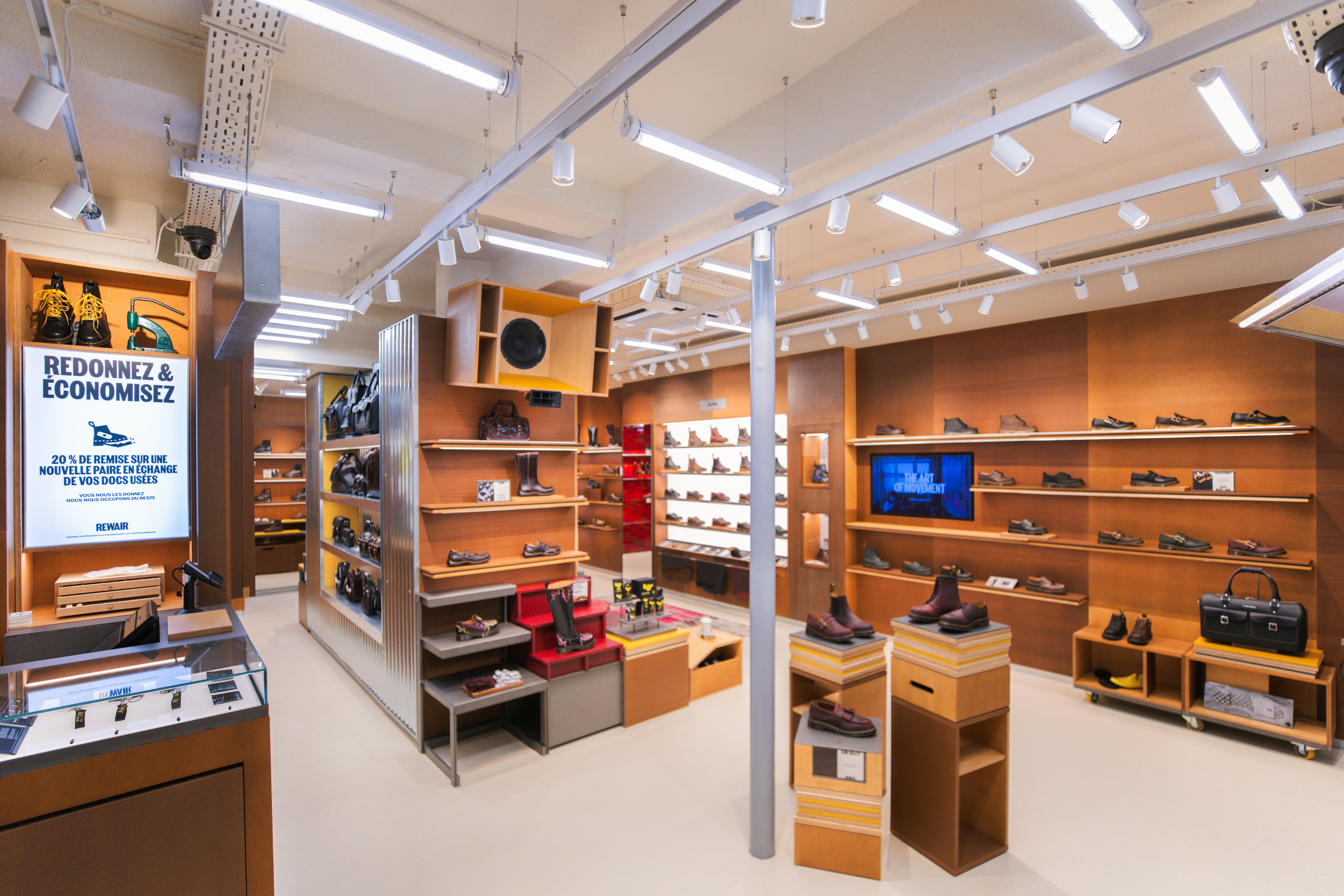 Dr. Martens Puts the Human Back in the Shoe Game Vanity Teen Dr. Martens Puts the Human Back in the Shoe Game Dr. Martens Puts the Human Back in the Shoe Game Vanity Teen