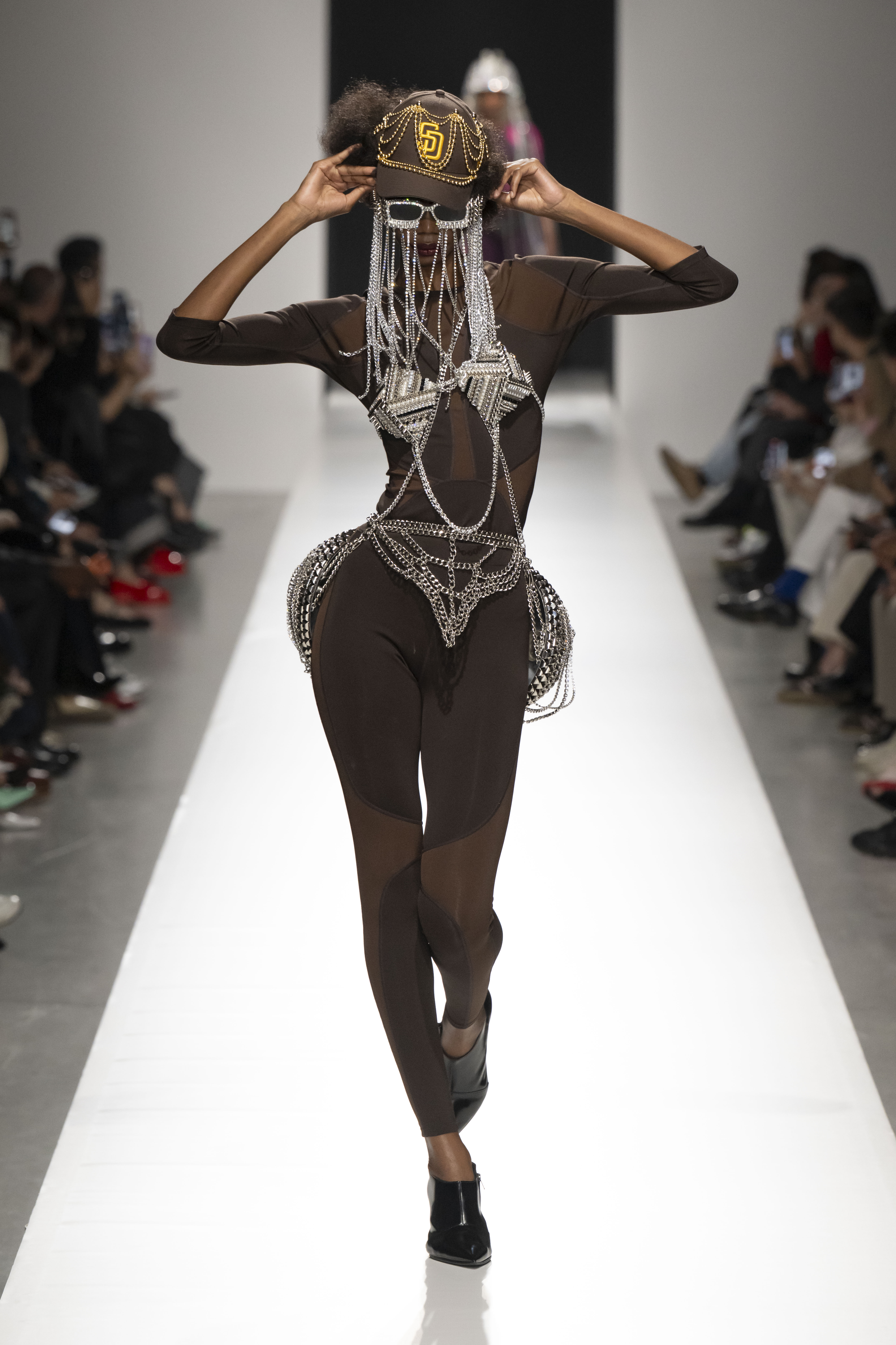 Junya Watanabe SS27 Goes Somewhere Between Punk and Architecture Junya Watanabe SS27 Goes Somewhere Between Punk and Architecture Vanity Teen