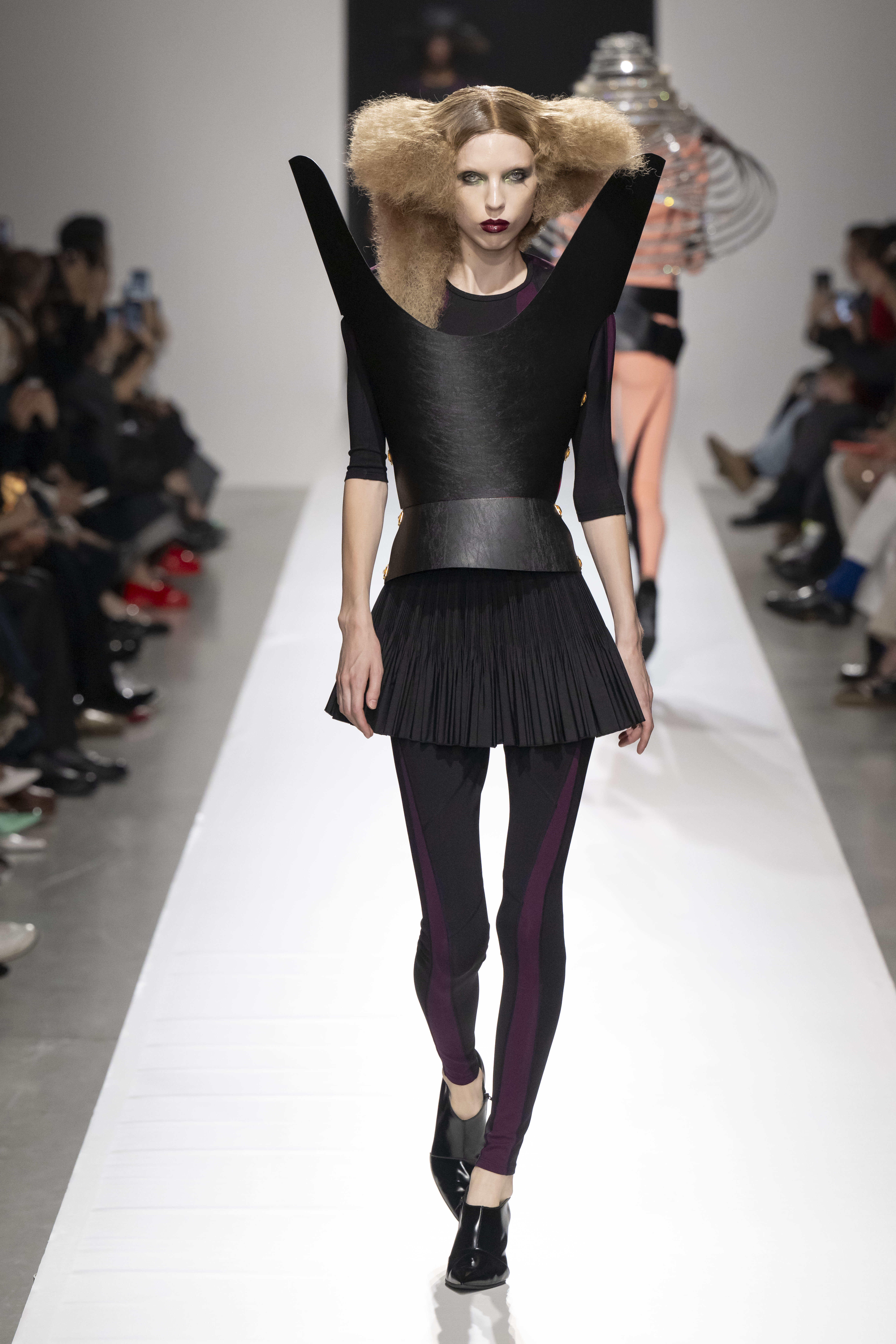 Junya Watanabe SS27 Goes Somewhere Between Punk and Architecture Junya Watanabe SS27 Goes Somewhere Between Punk and Architecture Vanity Teen