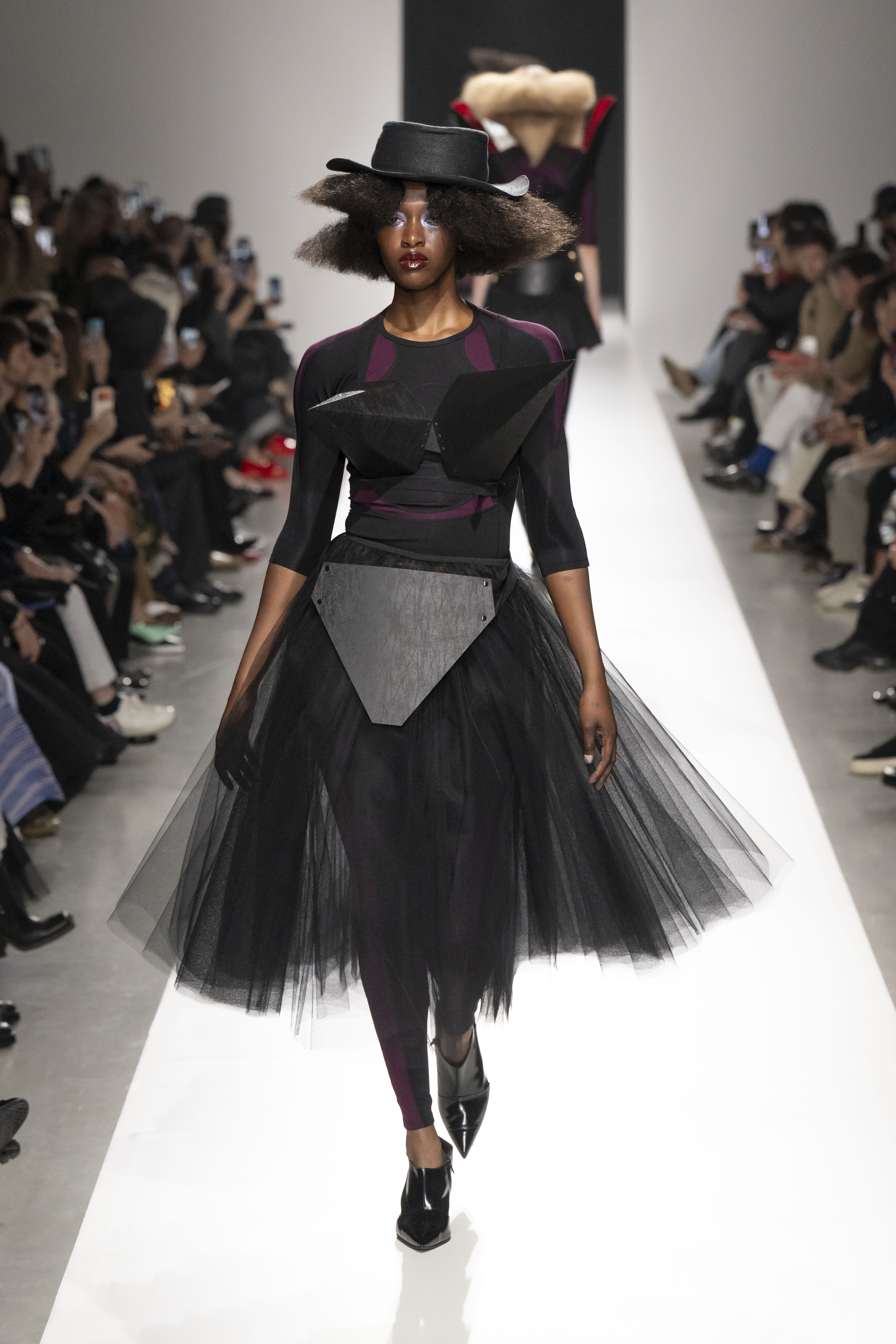Junya Watanabe SS27 Goes Somewhere Between Punk and Architecture Junya Watanabe SS27 Goes Somewhere Between Punk and Architecture Vanity Teen