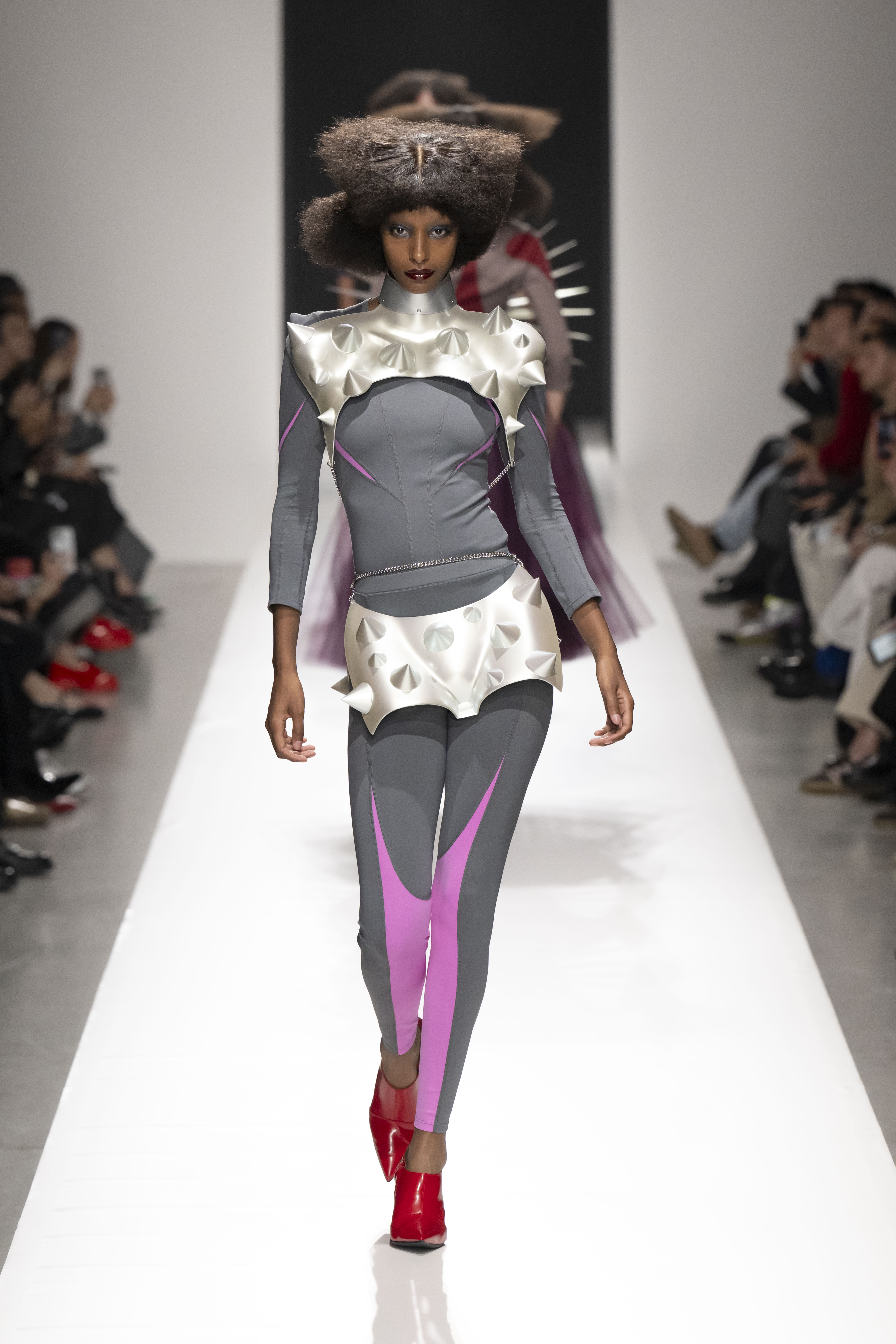 Junya Watanabe SS27 Goes Somewhere Between Punk and Architecture Junya Watanabe SS27 Goes Somewhere Between Punk and Architecture Vanity Teen