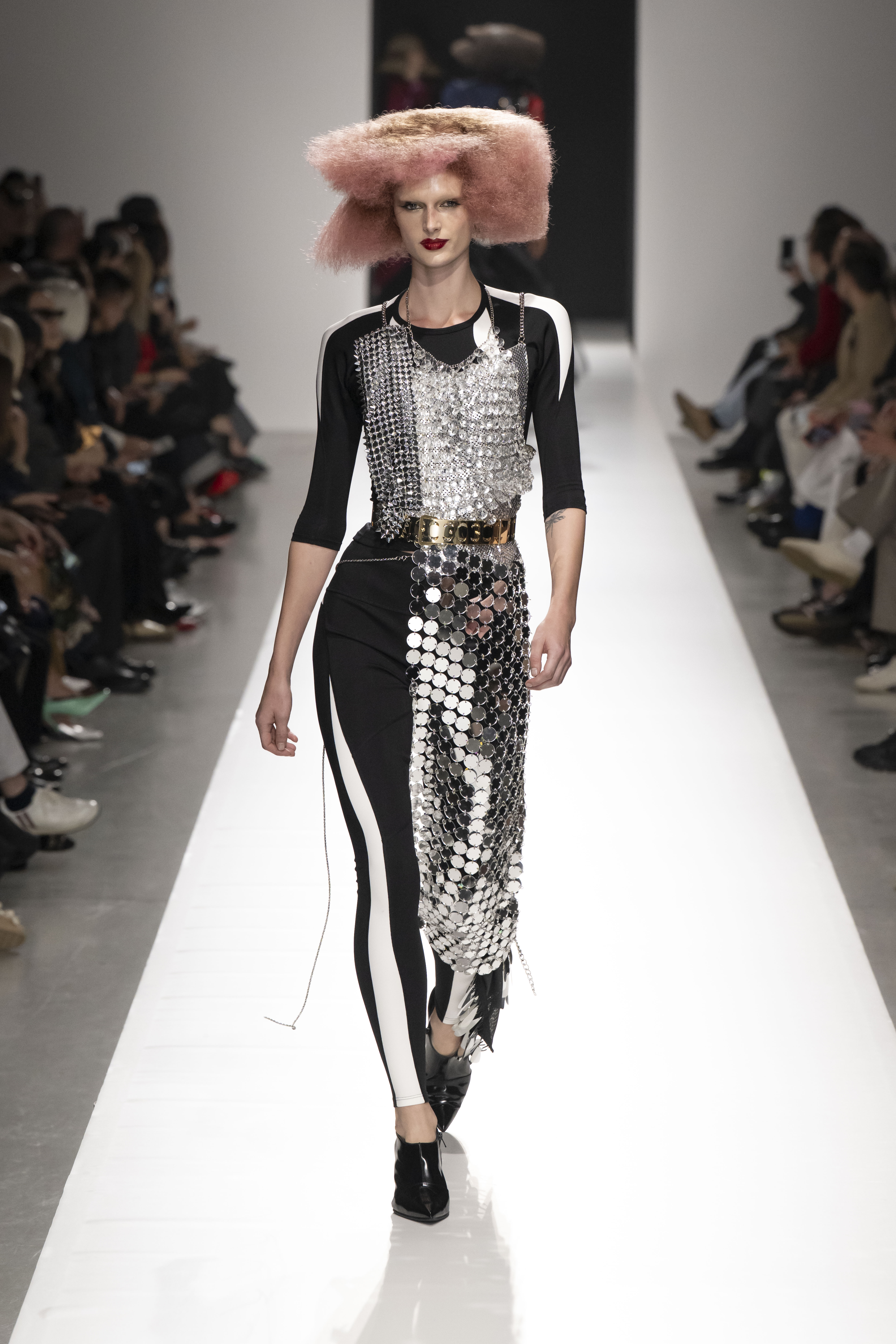 Junya Watanabe SS27 Goes Somewhere Between Punk and Architecture Junya Watanabe SS27 Goes Somewhere Between Punk and Architecture Vanity Teen