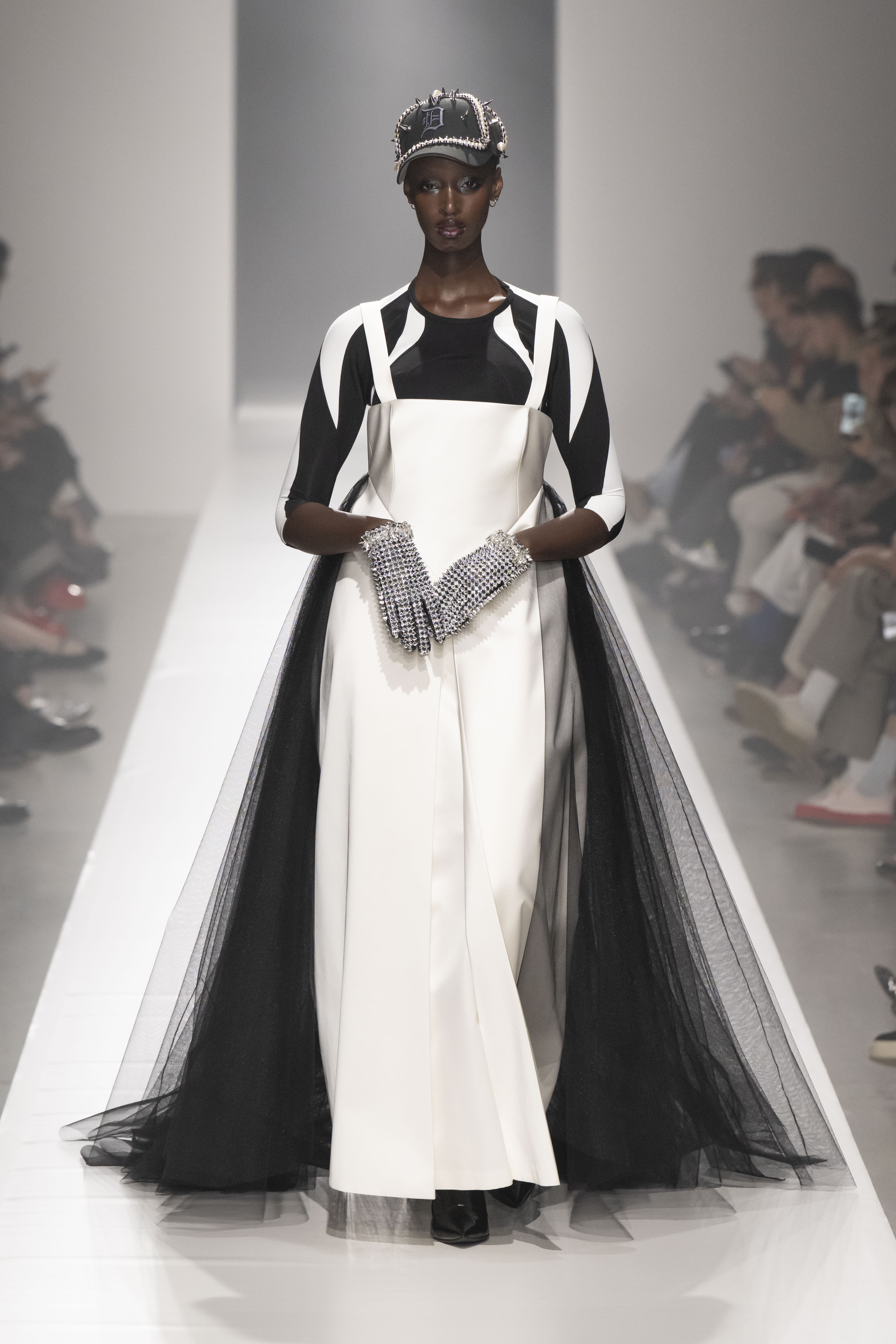 Junya Watanabe SS27 Goes Somewhere Between Punk and Architecture Junya Watanabe SS27 Goes Somewhere Between Punk and Architecture Vanity Teen