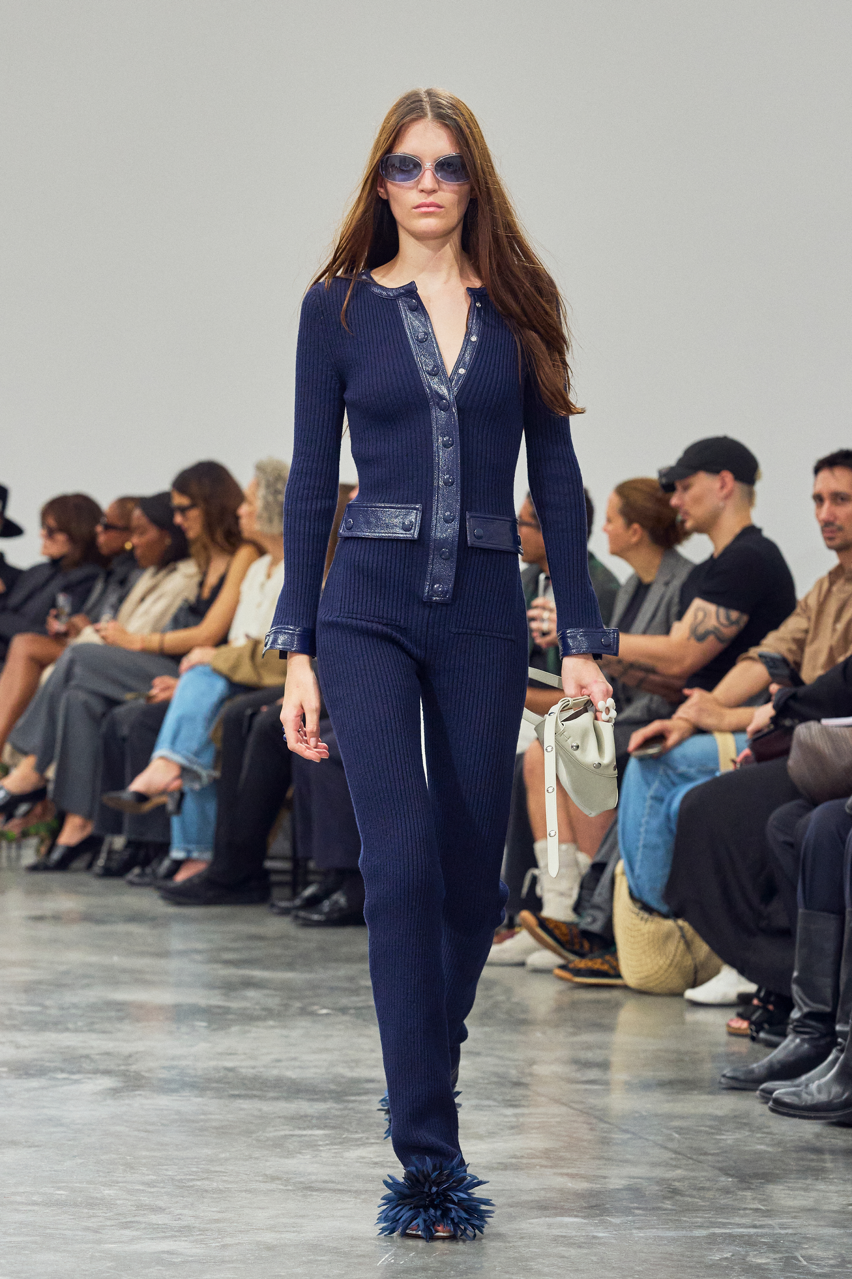 COURRÈGES SS27: Boldly Wearing the Future a Little Wrong Vanity Teen COURRÈGES SS27: Boldly Wearing the Future a Little Wrong COURRÈGES SS27: Boldly Wearing the Future a Little Wrong Vanity Teen