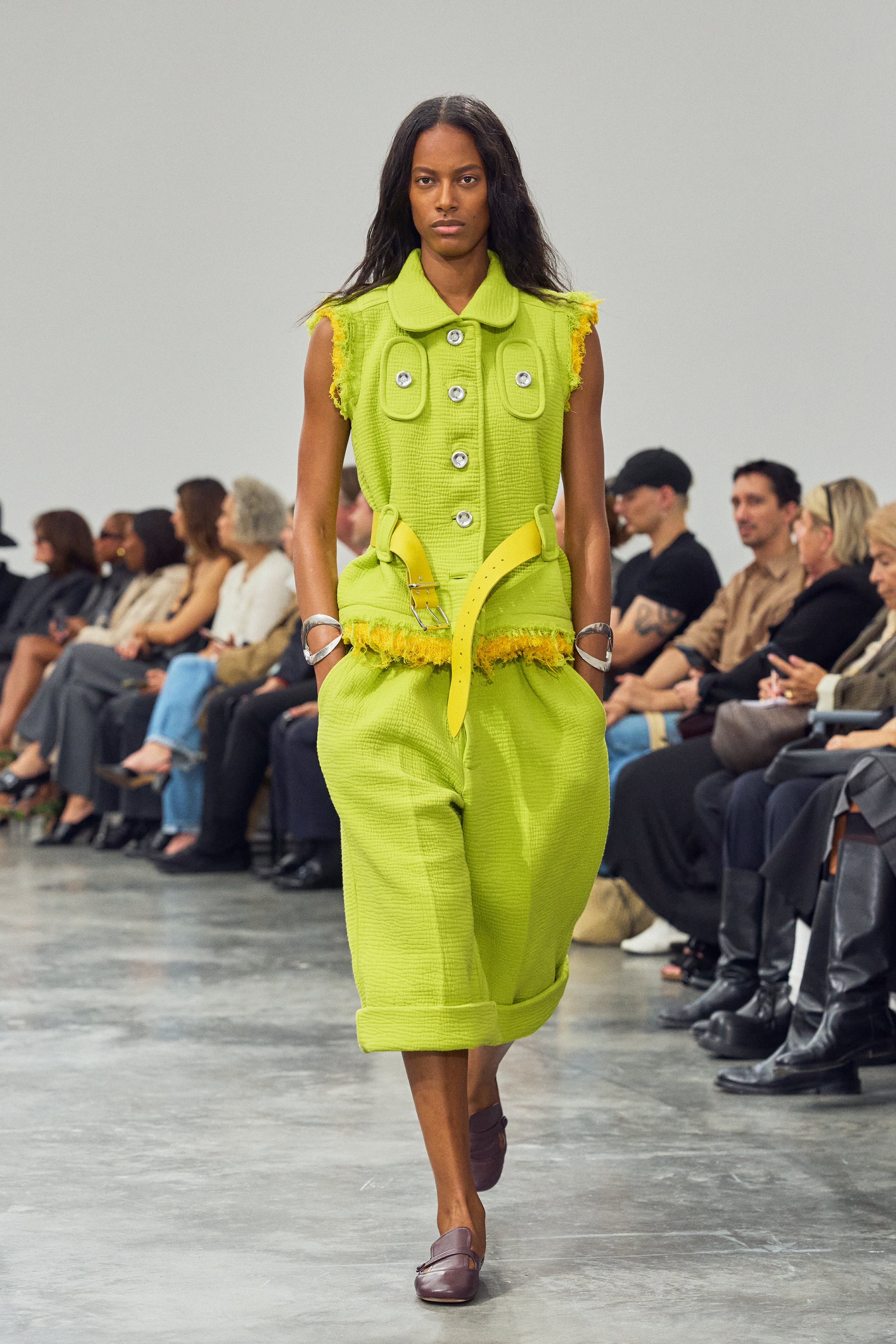 COURRÈGES SS27: Boldly Wearing the Future a Little Wrong Vanity Teen COURRÈGES SS27: Boldly Wearing the Future a Little Wrong COURRÈGES SS27: Boldly Wearing the Future a Little Wrong Vanity Teen