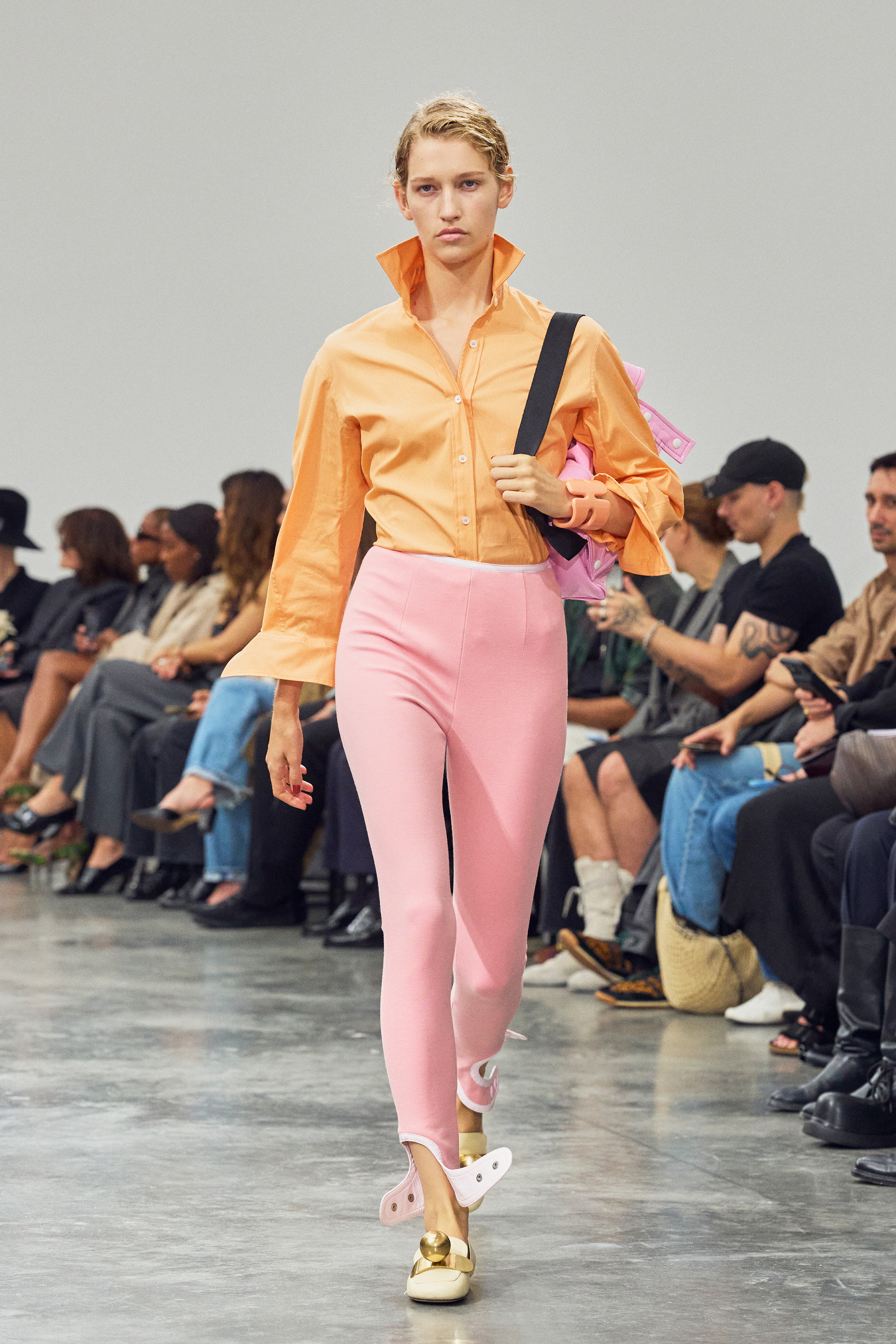 COURRÈGES SS27: Boldly Wearing the Future a Little Wrong Vanity Teen COURRÈGES SS27: Boldly Wearing the Future a Little Wrong COURRÈGES SS27: Boldly Wearing the Future a Little Wrong Vanity Teen