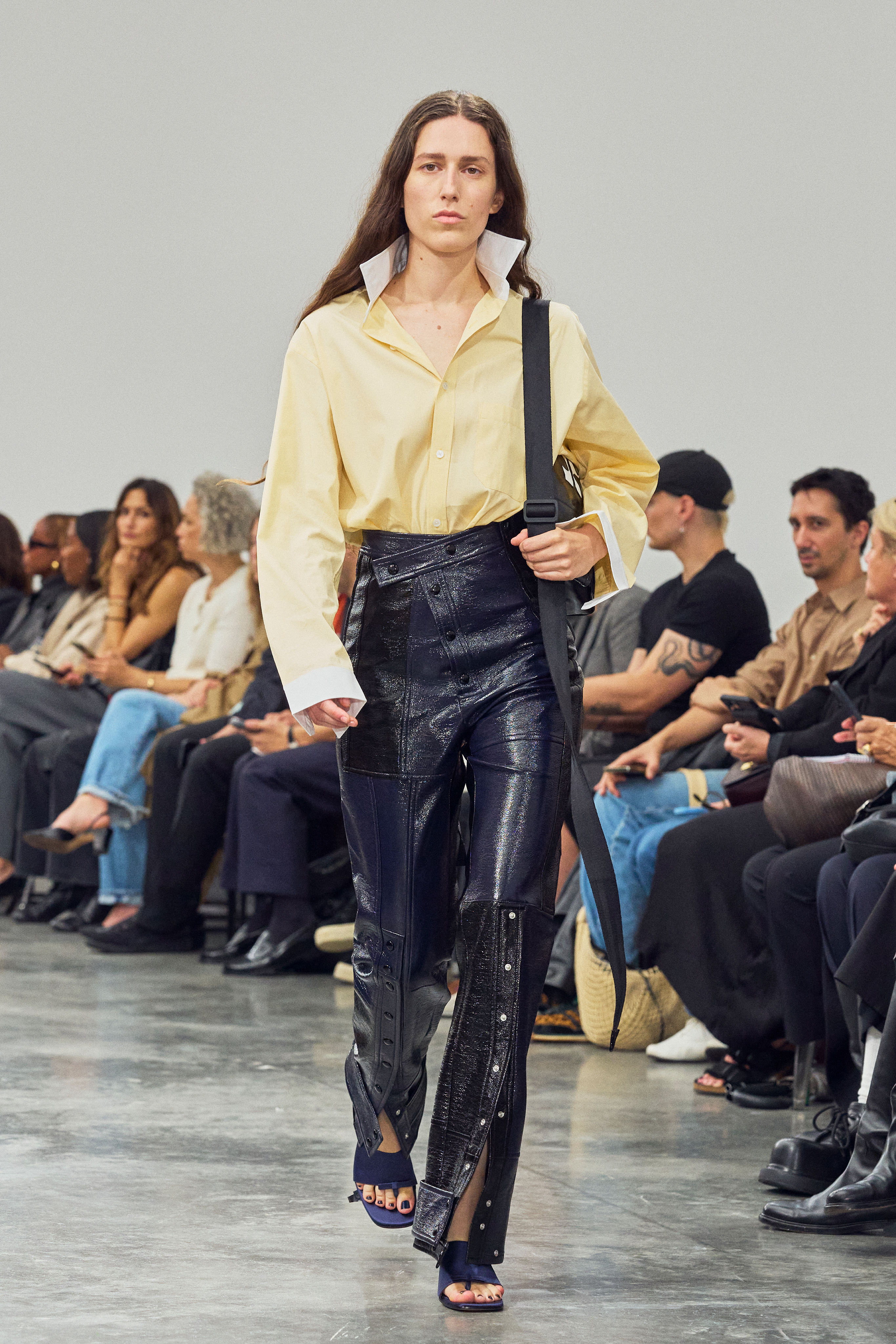 COURRÈGES SS27: Boldly Wearing the Future a Little Wrong Vanity Teen COURRÈGES SS27: Boldly Wearing the Future a Little Wrong COURRÈGES SS27: Boldly Wearing the Future a Little Wrong Vanity Teen
