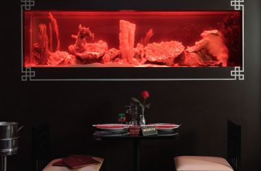 Le Poisson Volant Is Paris’s New Dinner-to-Disco Obsession Le Poisson Volant Is Paris’s New Dinner-to-Disco Obsession Vanity Teen