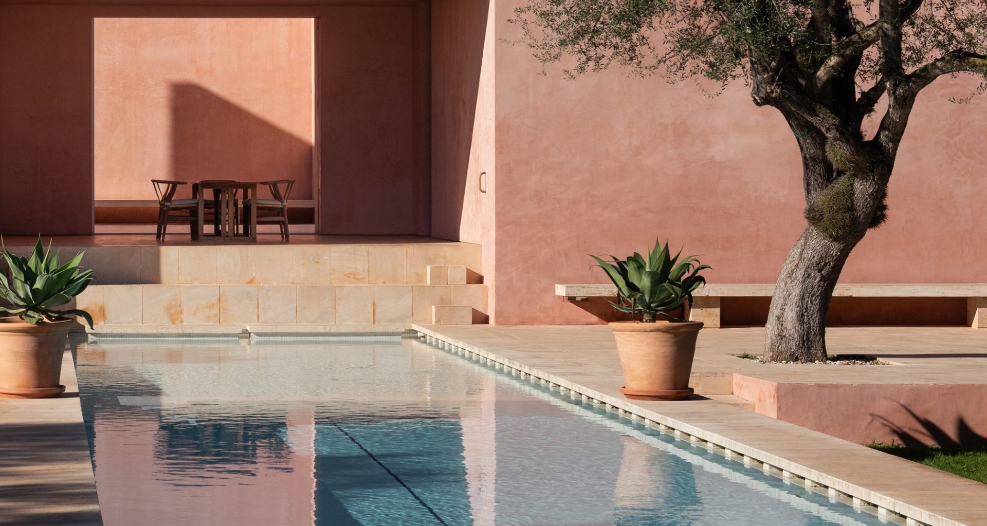 John Pawson Makes Minimalism Look So Good: A Bold New Vision for Design Miami Paris 2026 John Pawson Makes Minimalism Look So Good: A Bold New Vision for Design Miami Paris 2026 Vanity Teen