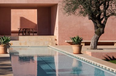 John Pawson Makes Minimalism Look So Good: A Bold New Vision for Design Miami Paris 2026 John Pawson Makes Minimalism Look So Good: A Bold New Vision for Design Miami Paris 2026 Vanity Teen