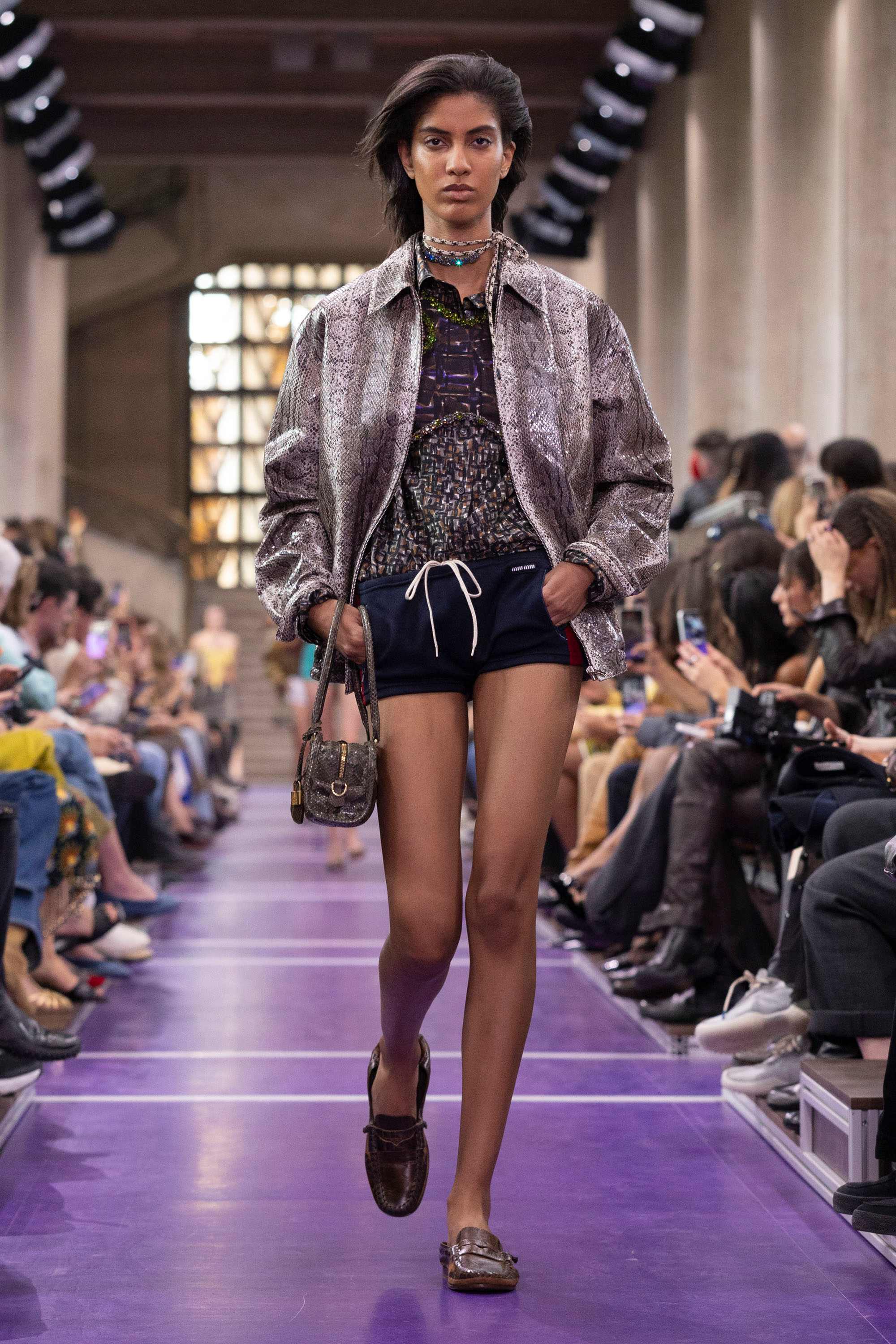 MIU MIU SPRING SUMMER 2027: NOTHING NEW, EVERYTHING DIFFERENT Vanity Teen MIU MIU SPRING SUMMER 2027: NOTHING NEW, EVERYTHING DIFFERENT MIU MIU SPRING SUMMER 2027: NOTHING NEW, EVERYTHING DIFFERENT Vanity Teen