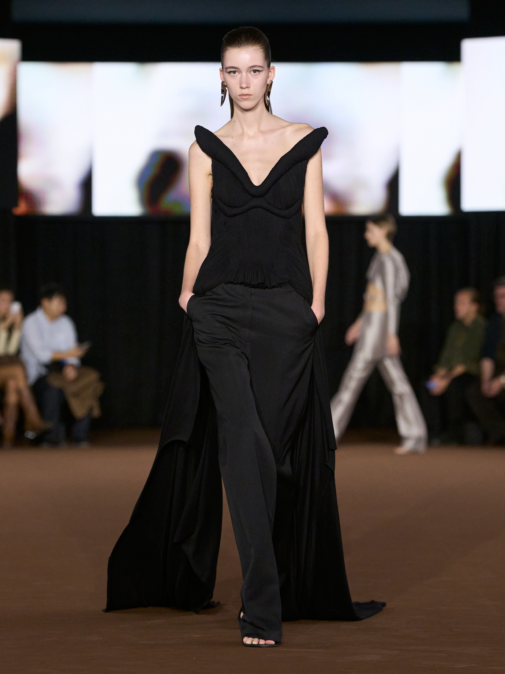 MUGLER Spring/Summer 2027: The Body Remembers Vanity Teen MUGLER Spring/Summer 2027: The Body Remembers MUGLER Spring/Summer 2027: The Body Remembers Vanity Teen