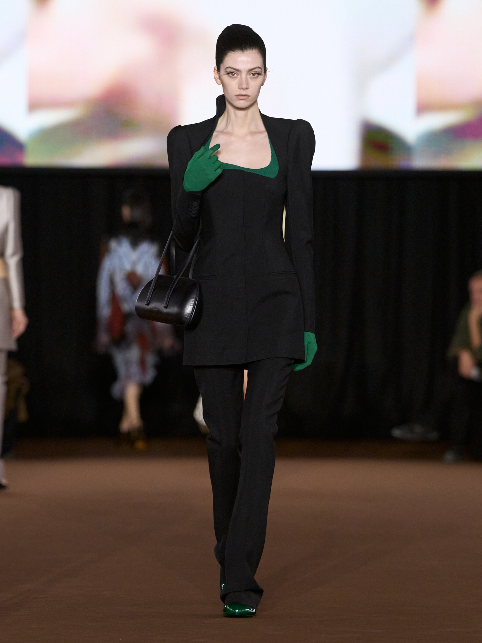 MUGLER Spring/Summer 2027: The Body Remembers Vanity Teen MUGLER Spring/Summer 2027: The Body Remembers MUGLER Spring/Summer 2027: The Body Remembers Vanity Teen